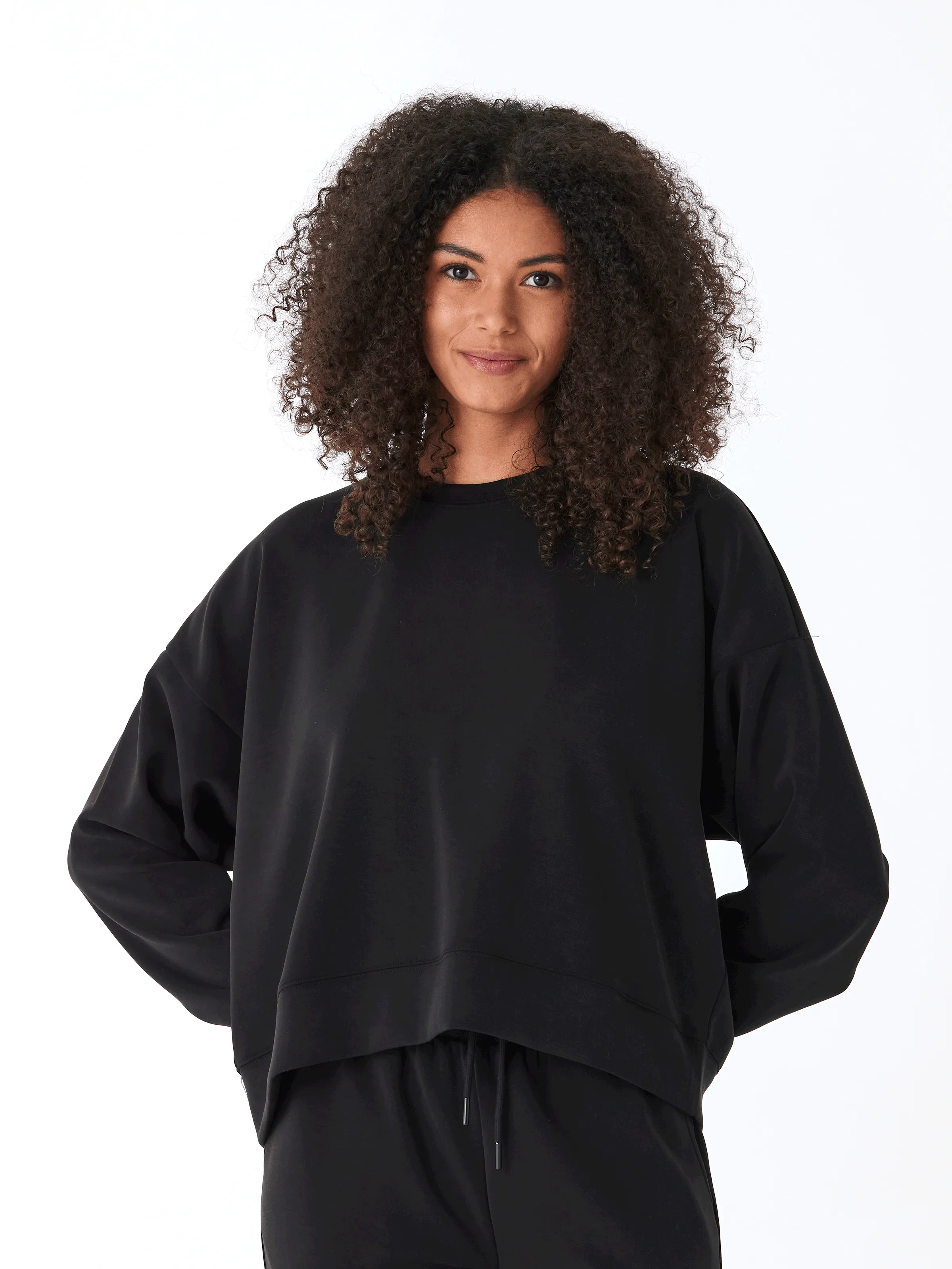 QuickDryMaterial Modular Attachment Points Naia Sueded Modal Pullover