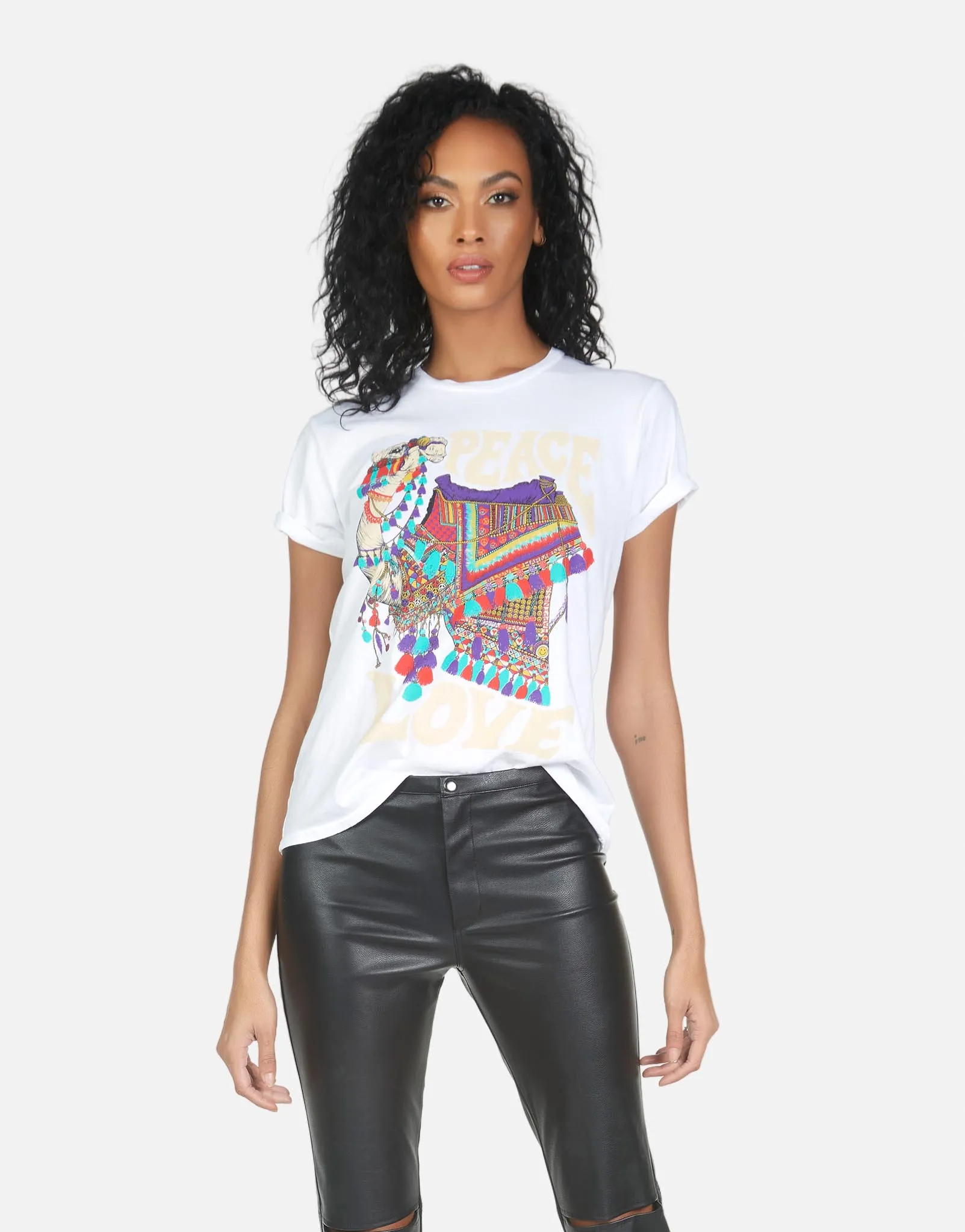 Wolf Peace Love Camel Chilly Wear right size