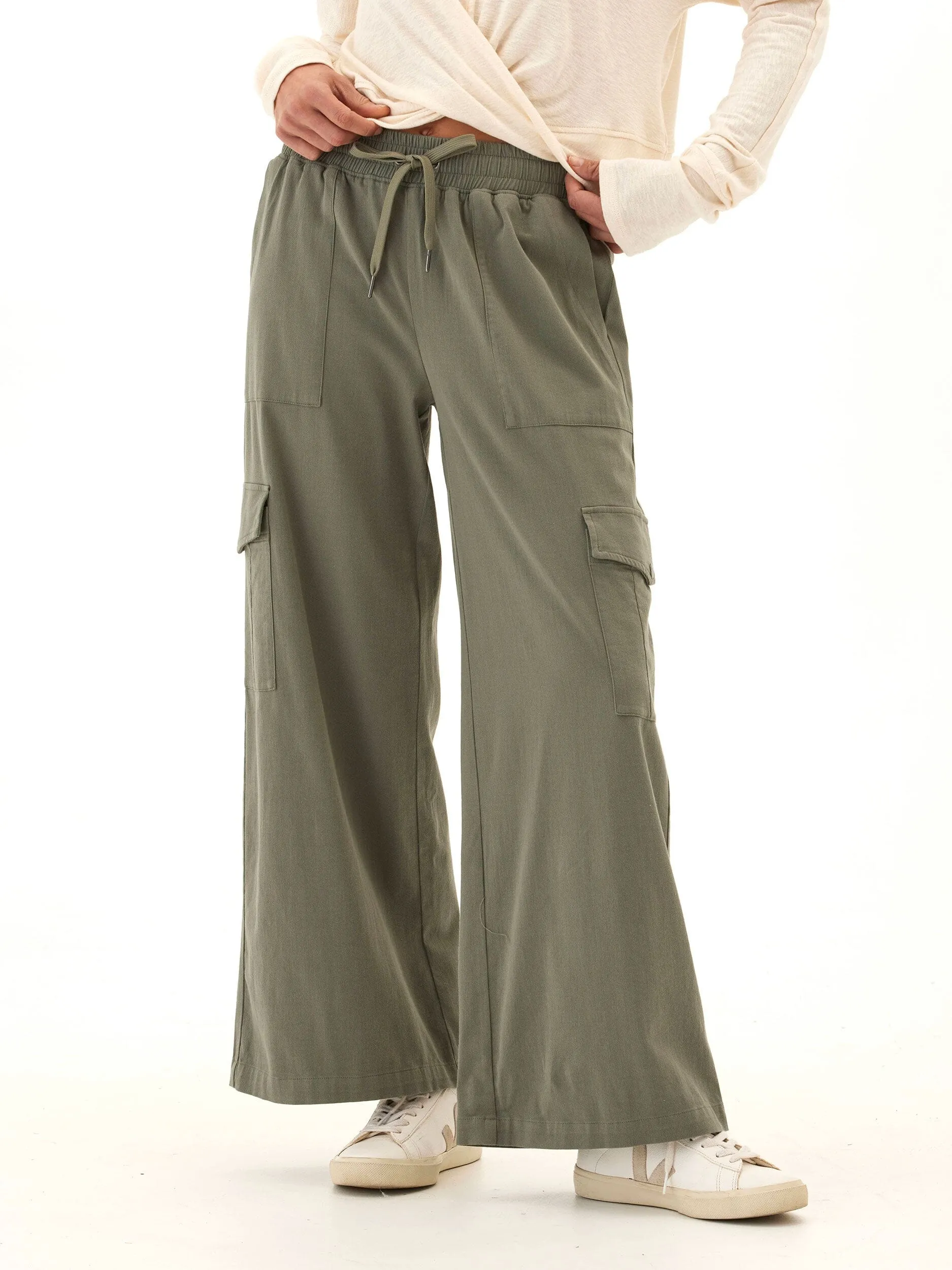 Smart Comfort Modern Utility Eila Stretch Twill Wide Leg Cargo Pant