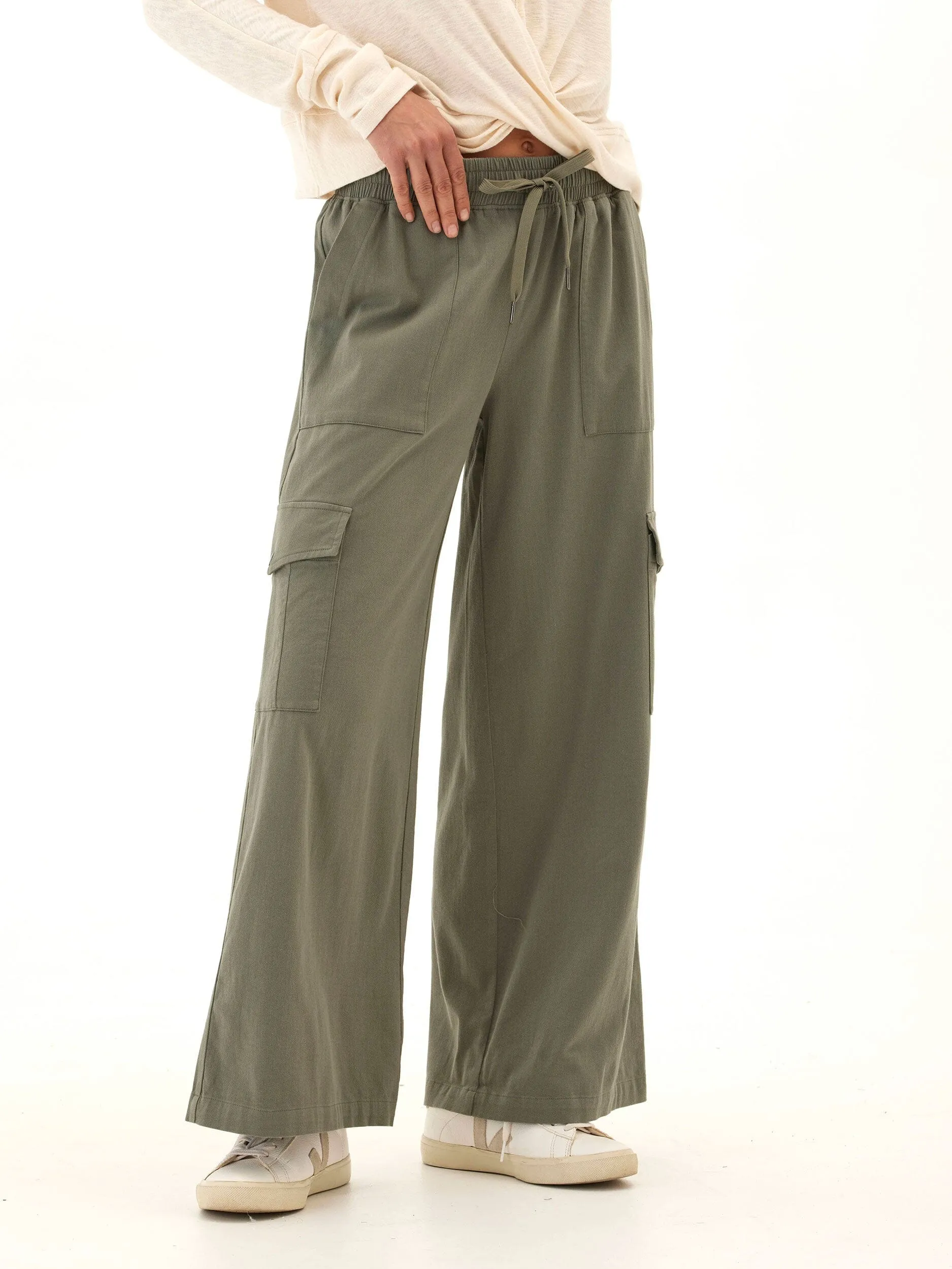 Eila Stretch Twill Wide Leg Cargo Pant SlimFit