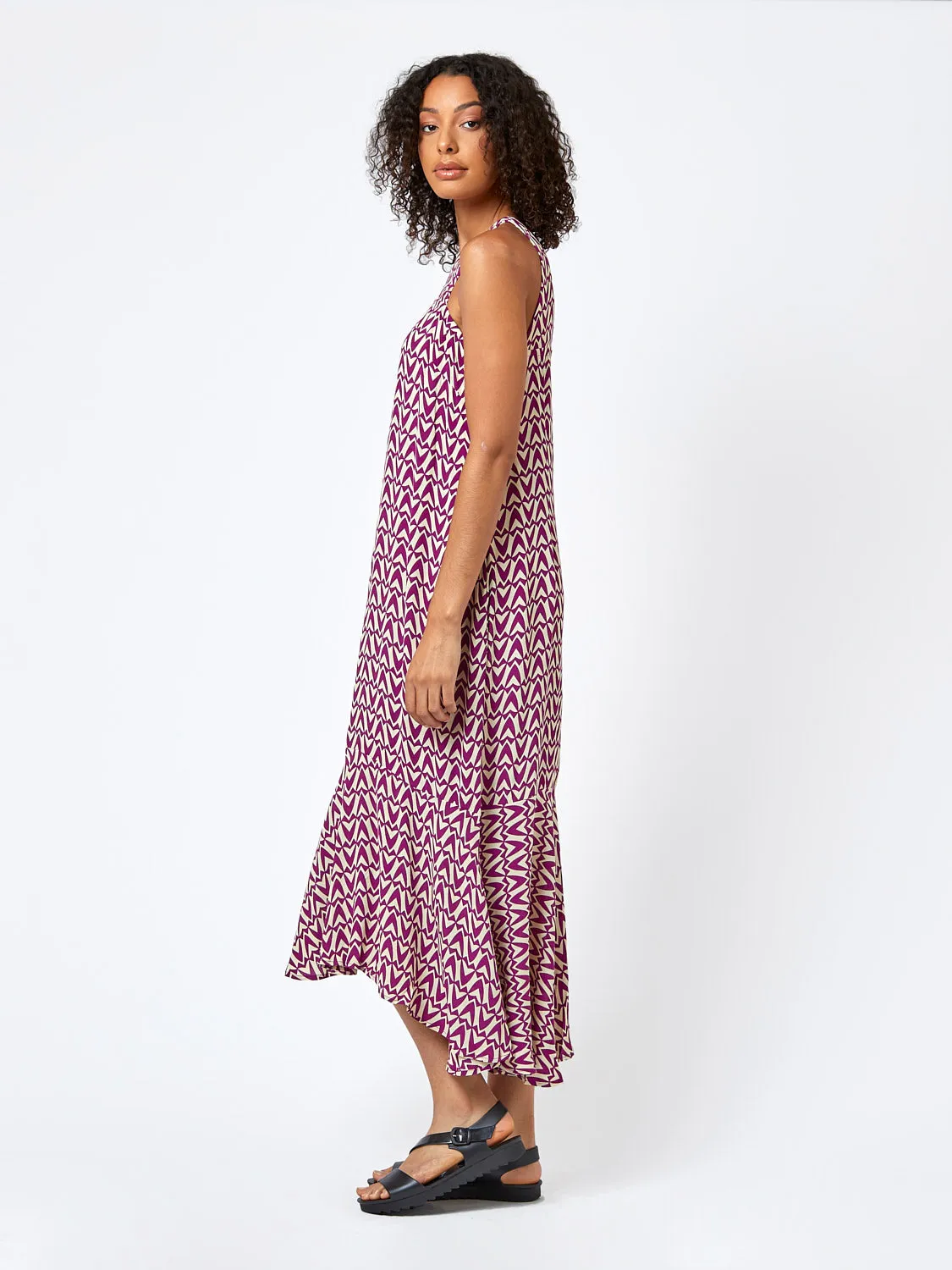 NERTERA DRESS Outfit Core High Neck