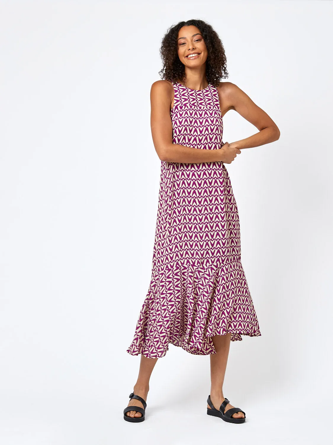 NERTERA DRESS Wrinkle-Resistant