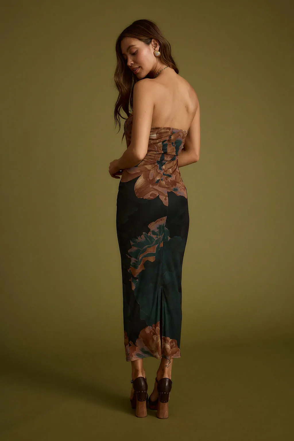 Casual-Look Avani Emerald Floral Strapless Maxi Dress