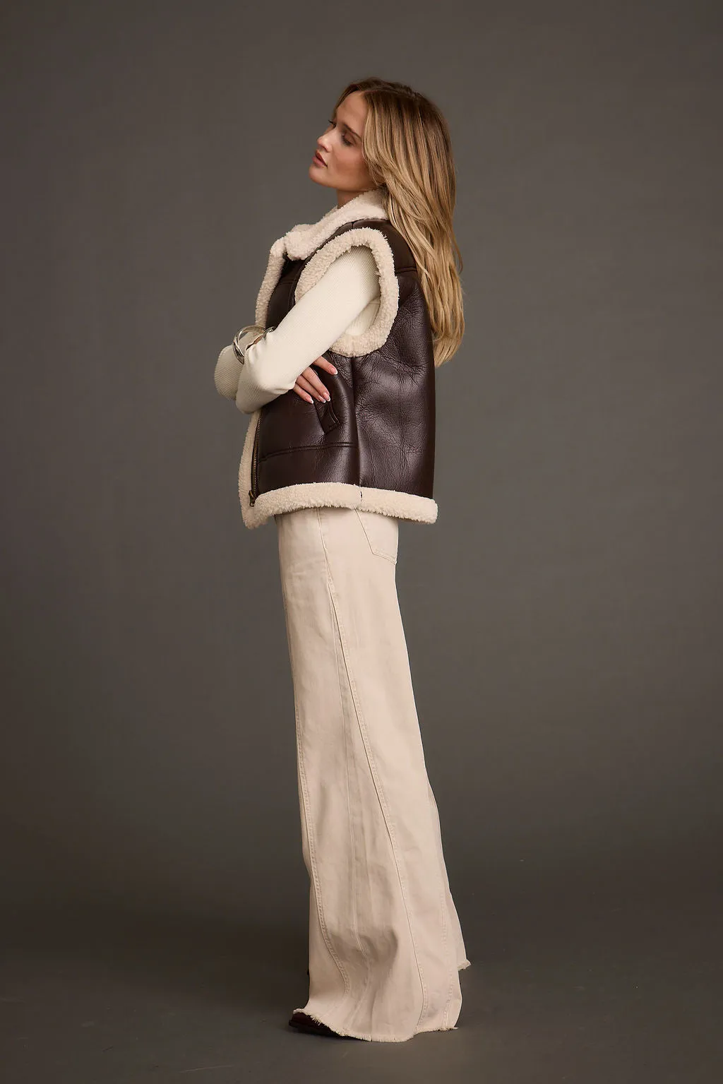Light Outdoor Layer Bighorn Oversized Sherpa Vegan Leather Vest