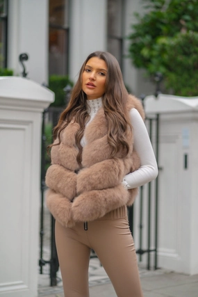 Versatile Design Double Layered Fabric Tan Luxury Fur 4 Row Gilet