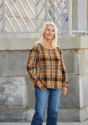 Carmilla Pullover Relaxed Movement Snuggle Ready
