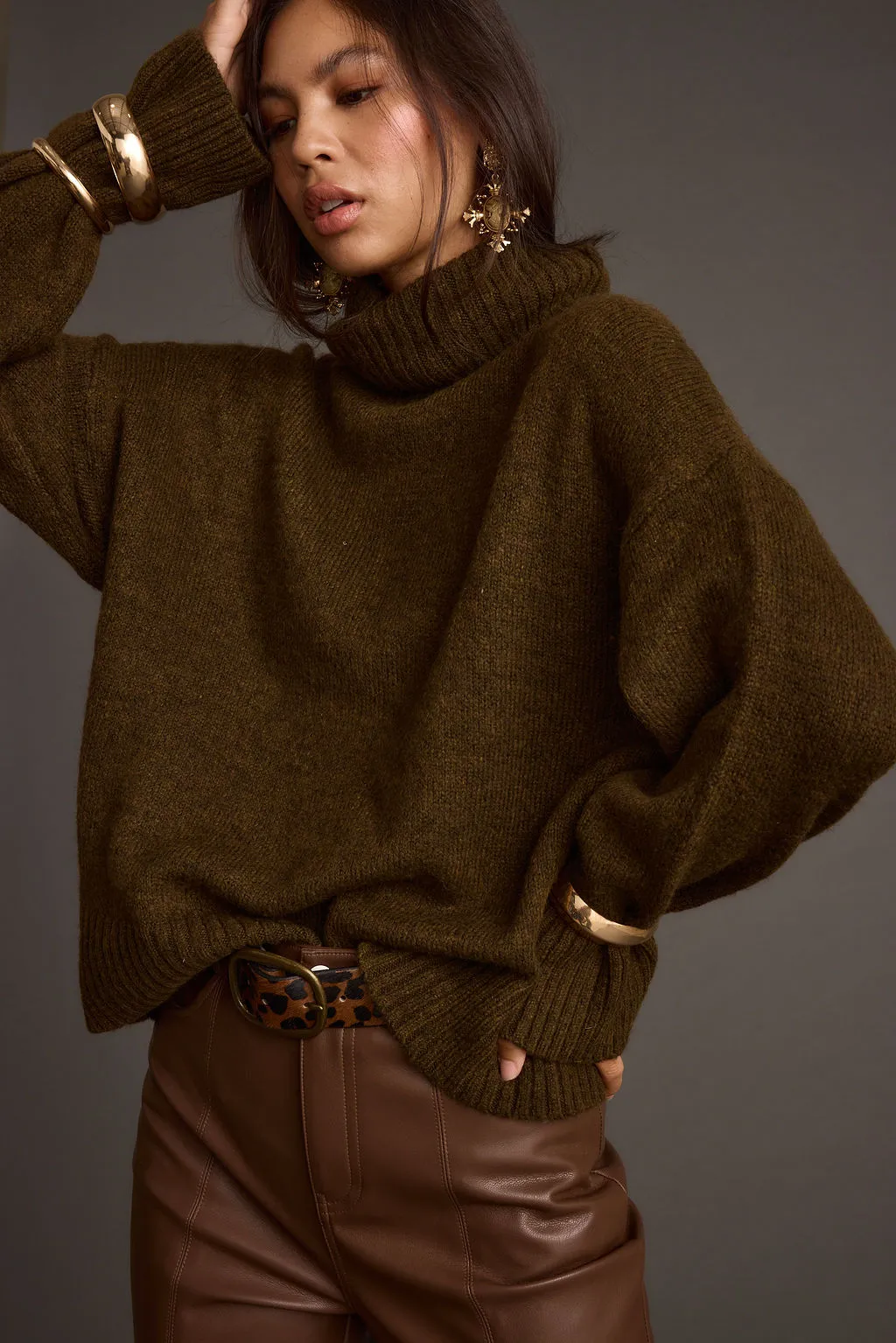 Cedar Oversized Sweater Turtleneck Three quarter cuff Art