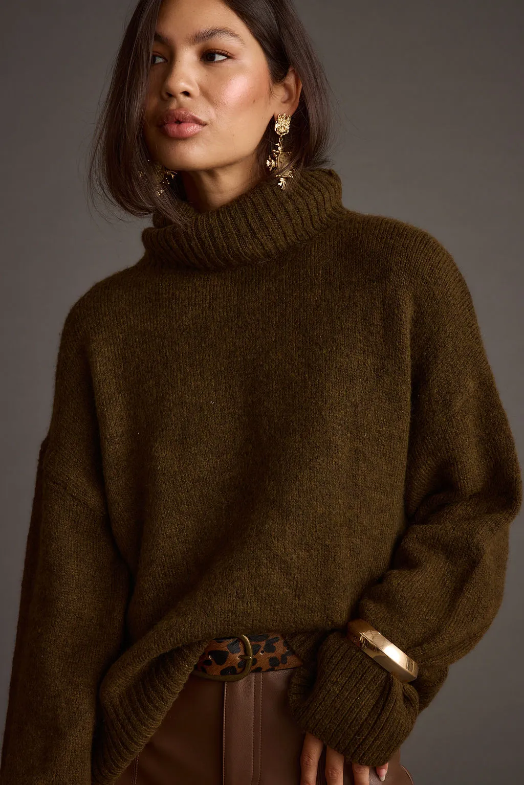 Rough texture Cedar Oversized Sweater Turtleneck
