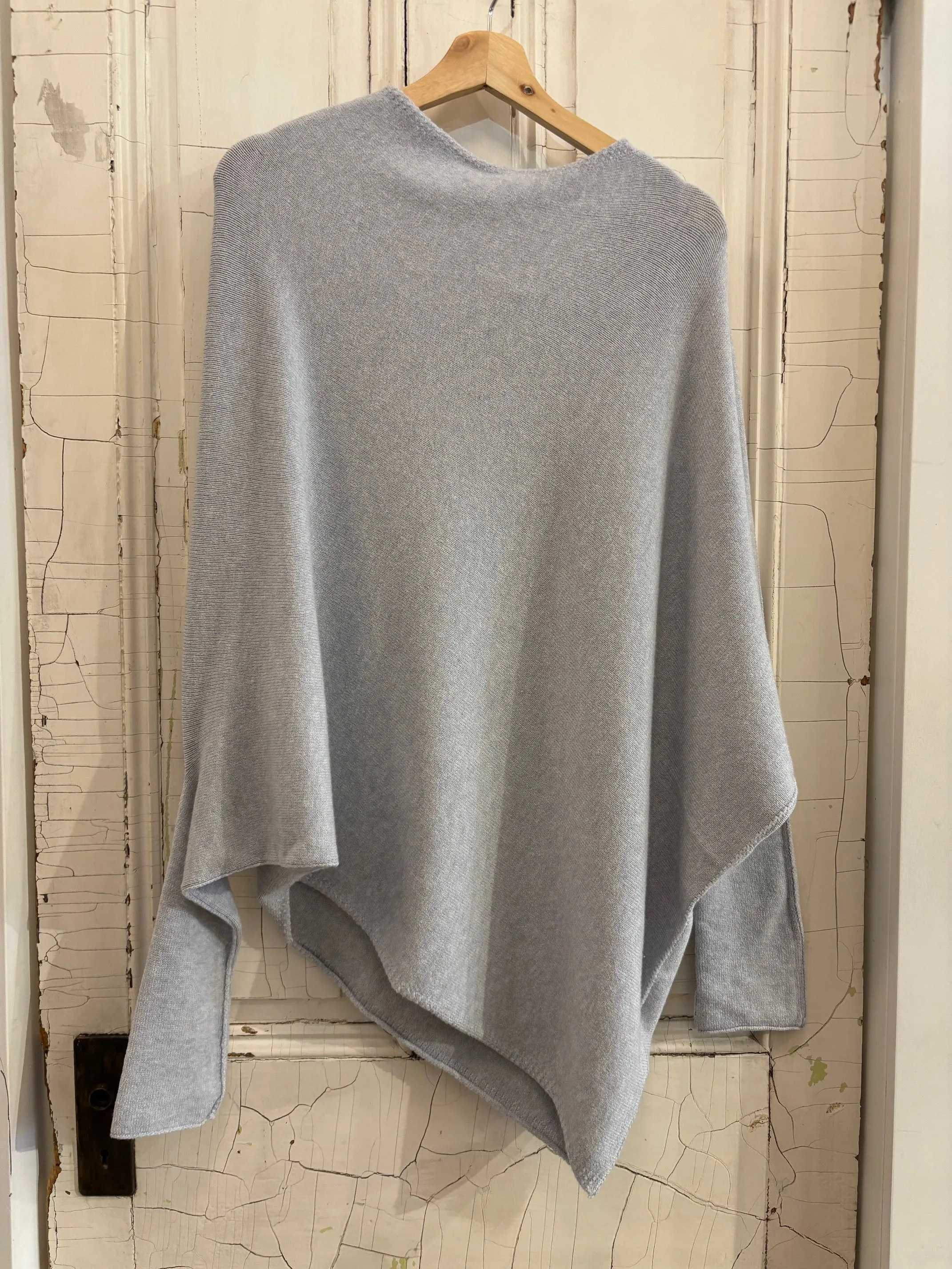 Amanda Upside Down Sweater Warm design