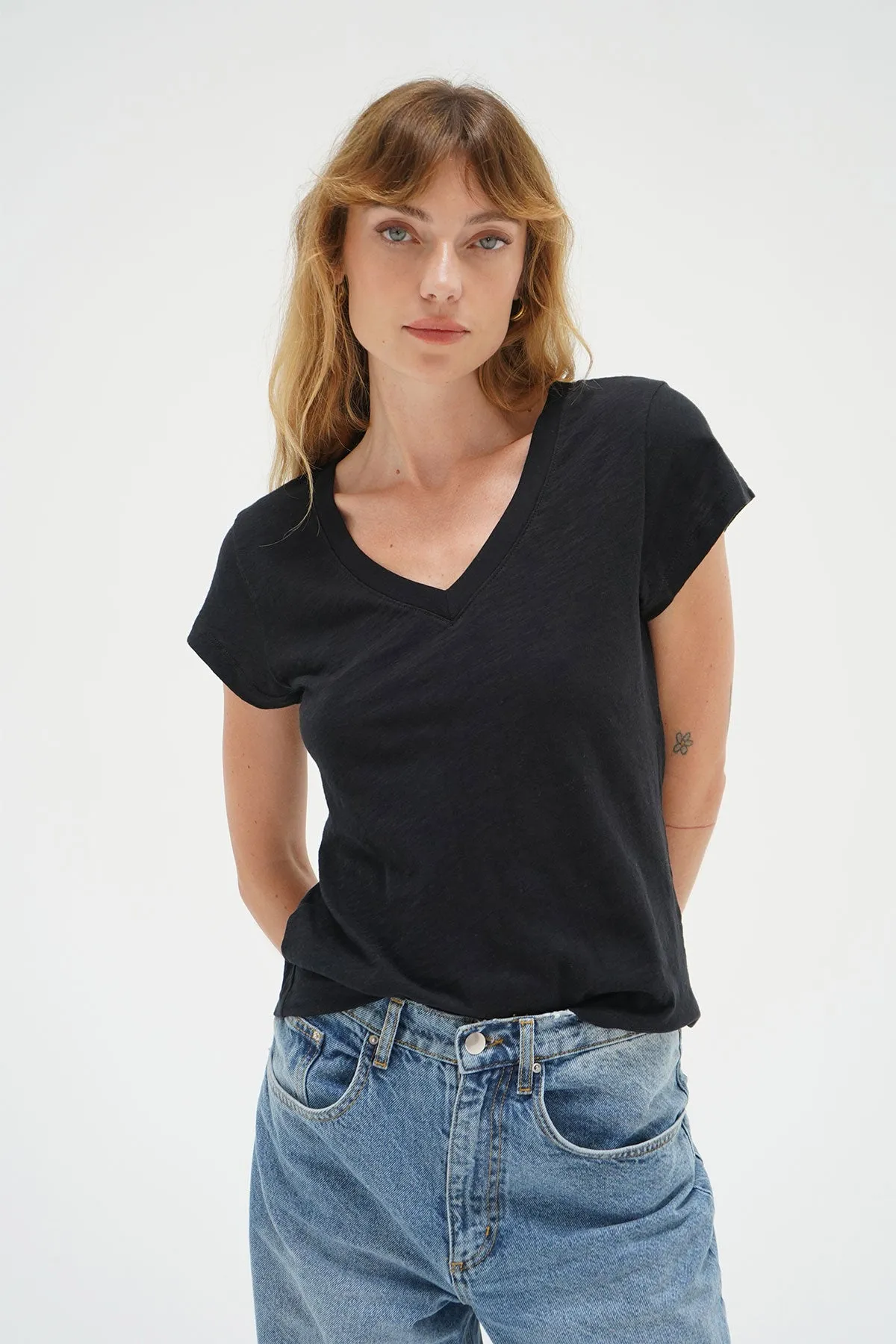 Fitted Deep V Cotton Tee - Black Cozy Style