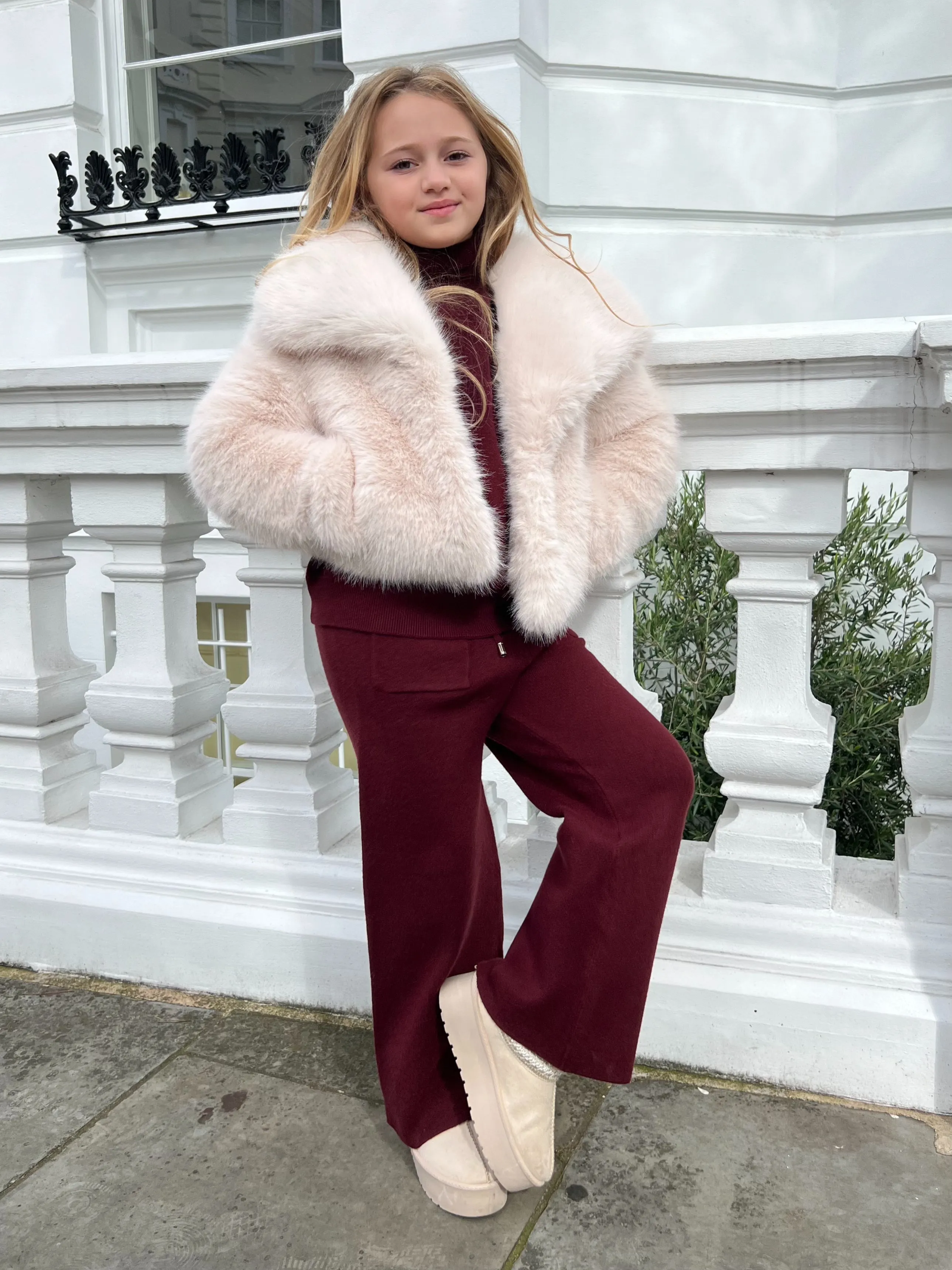 Flexible Material AdjustableCuffs Beige Childrens Collared Faux Fur Coat