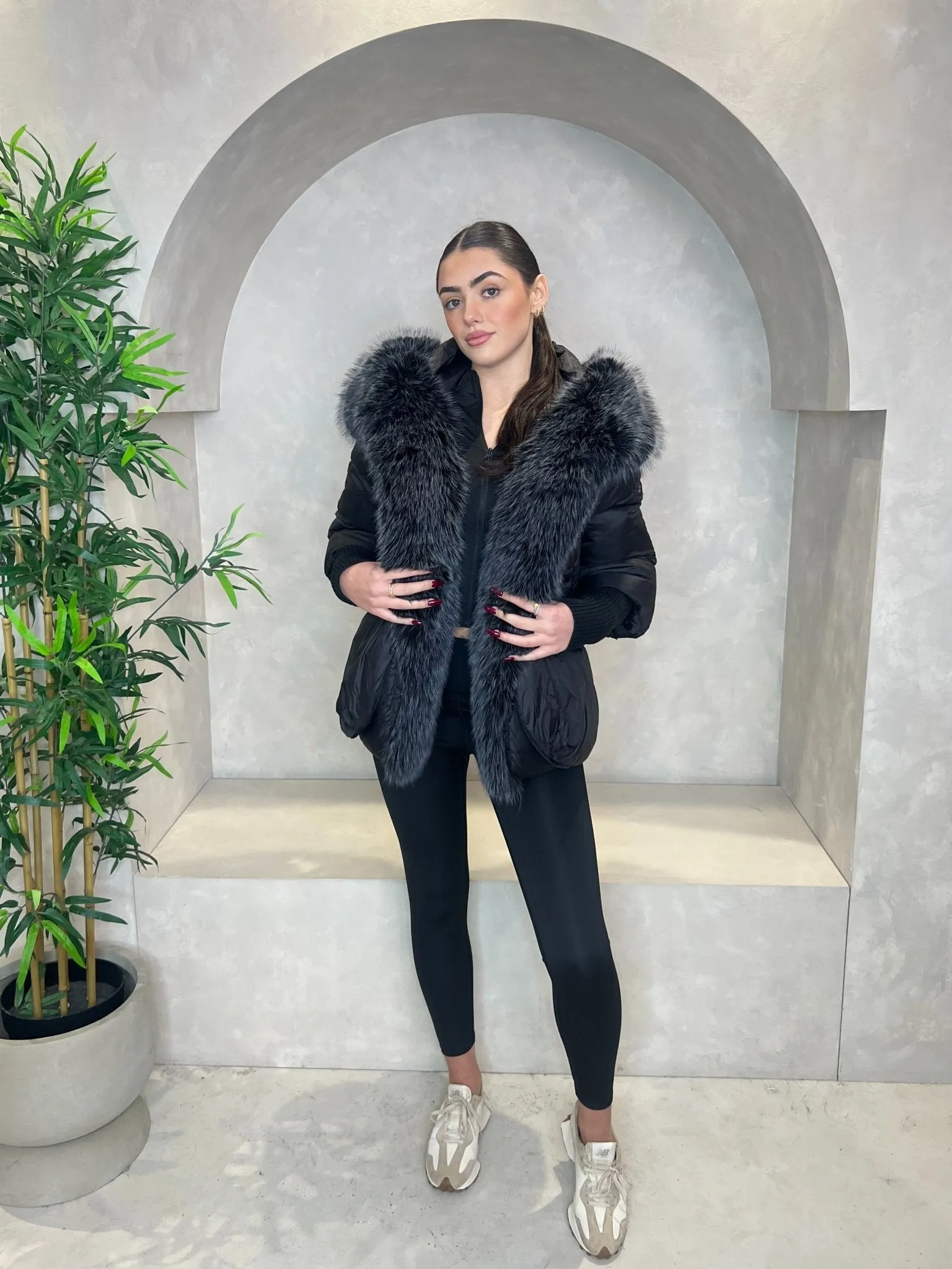 Thermo Regulating Comfort Fit Cut Black Premium Faux Fur Trim Coat