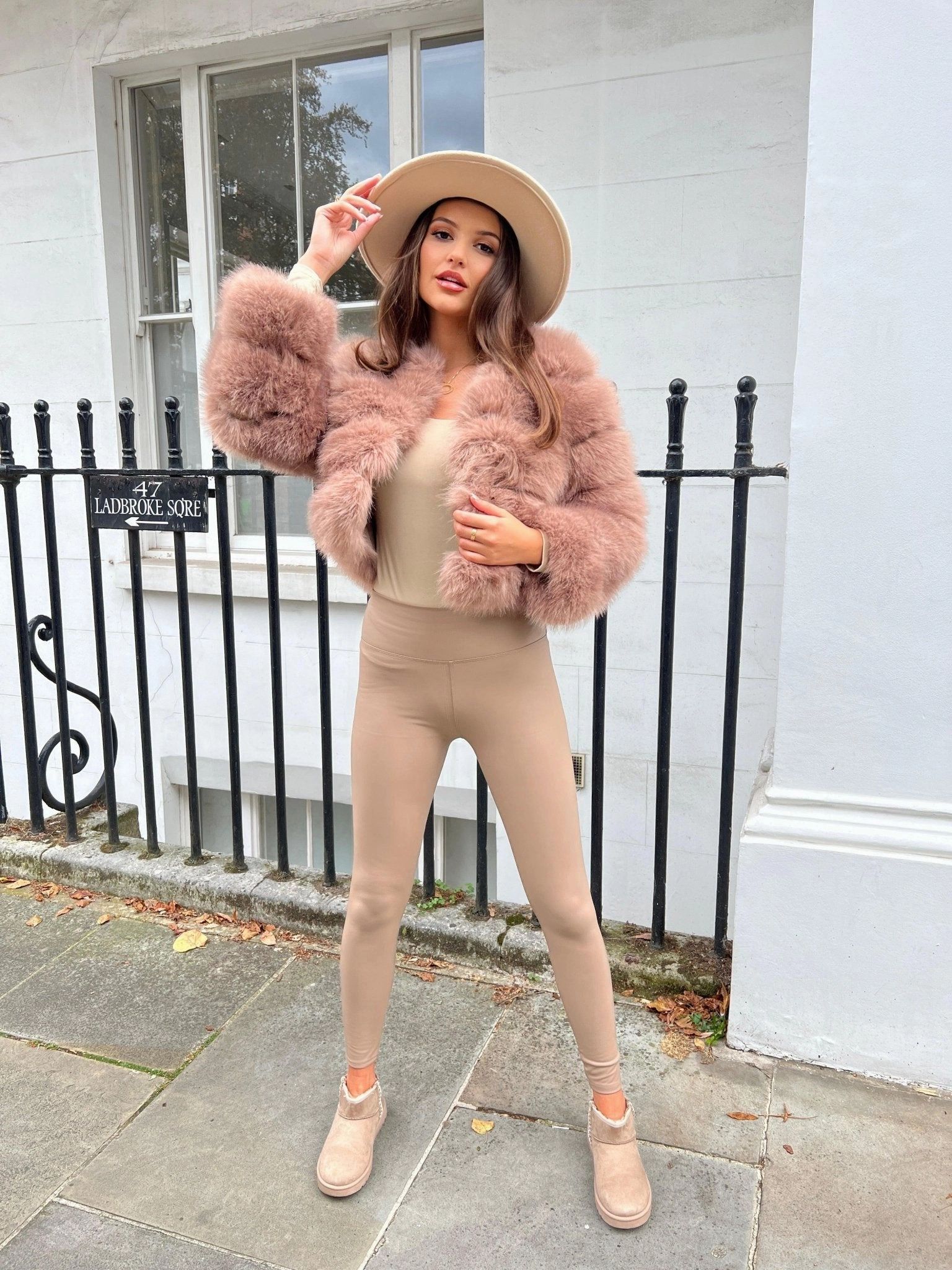 Active Style Minimal Daily Fit Taupe Premium Faux Fur Jacket
