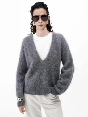 Deep V-neck Cashmere Sweater Low carbon footprint Fashionable Knit