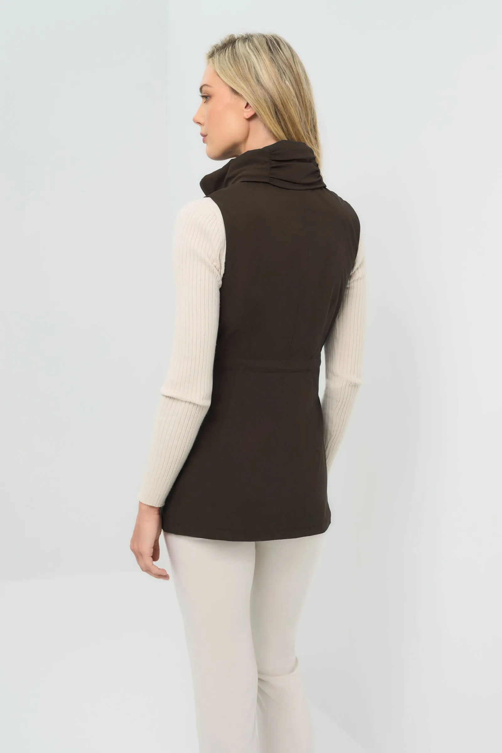 Delaney Mid Weight Stretch Vest Convertible Features