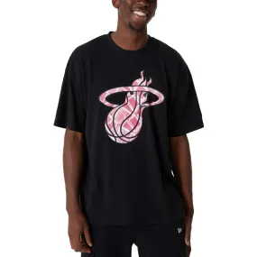 Quick-Dry Fabric New Era Miami Heat NBA Infill Logo Oversized T-Shirt - Black