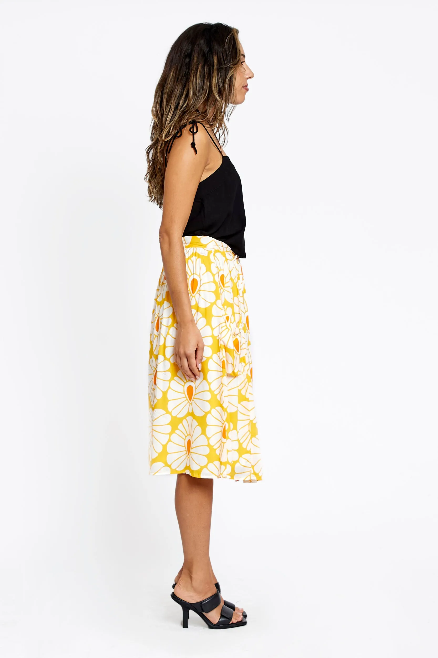 KIRAI SKIRT Satin feel