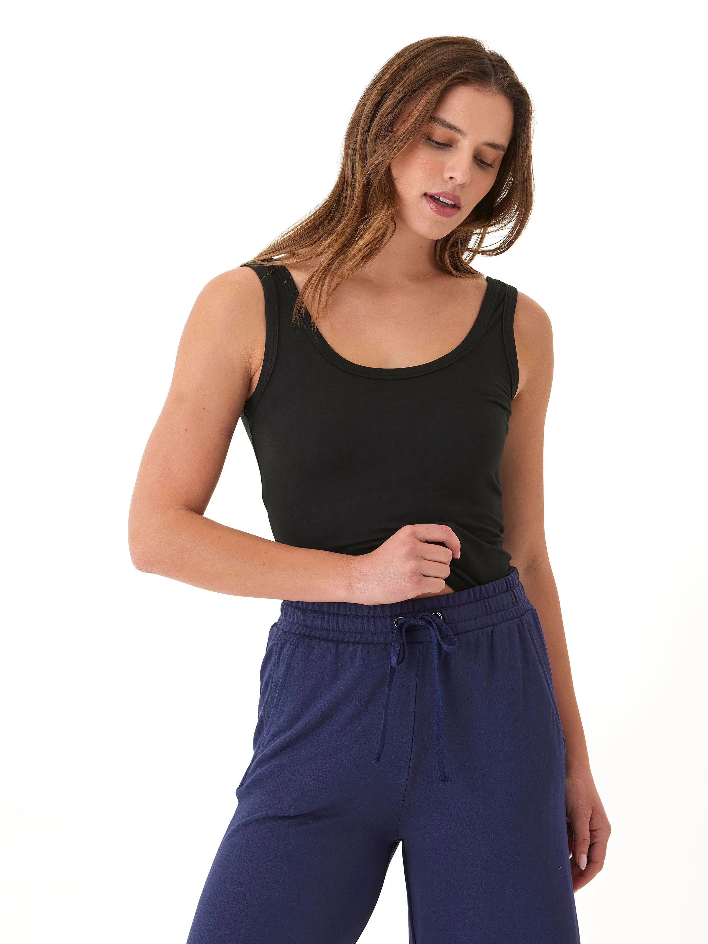 Mirabel Luxe Jersey Fitted Crop Tank fullness