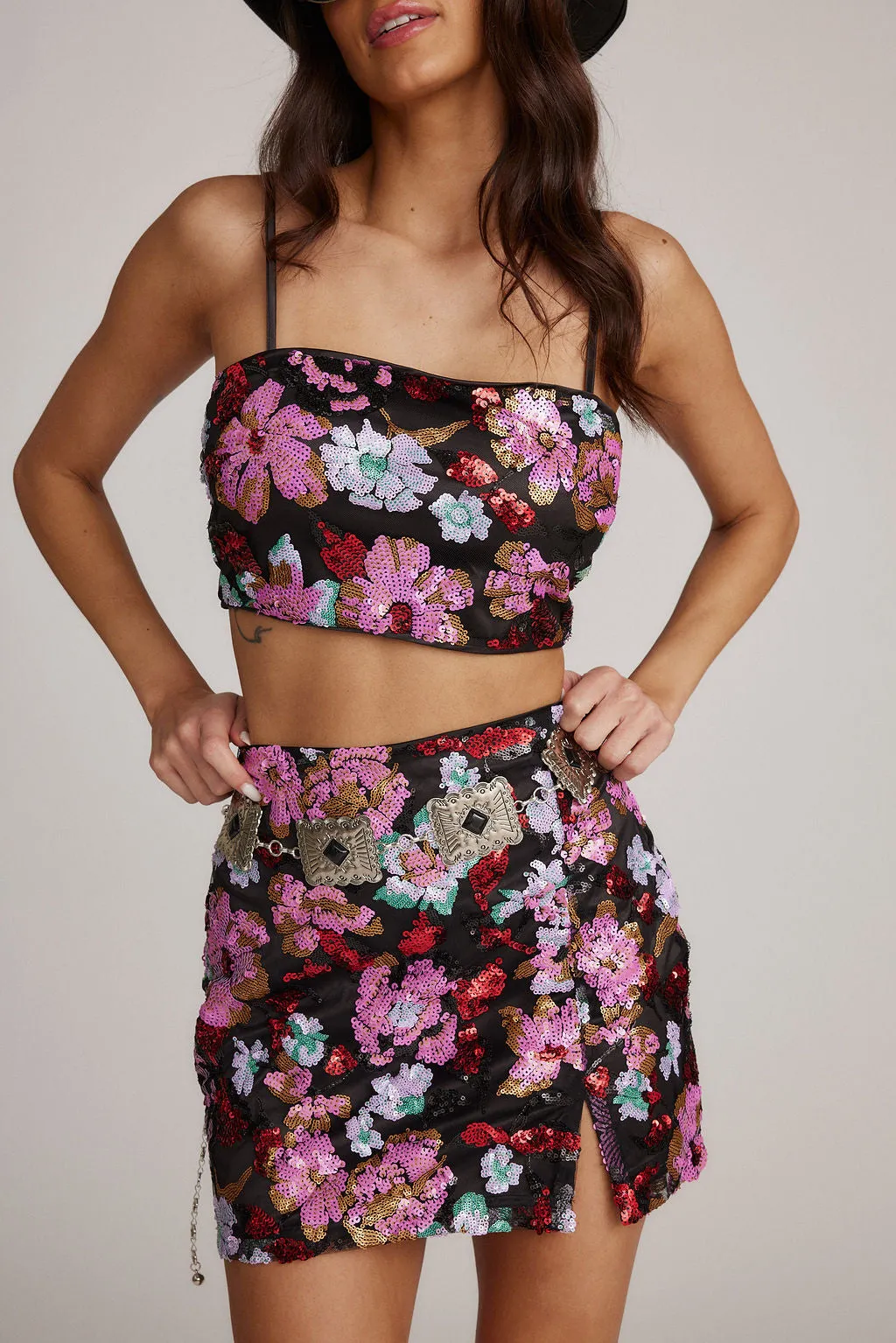 PortableOption Dynamo Floral Sequin Crop Top