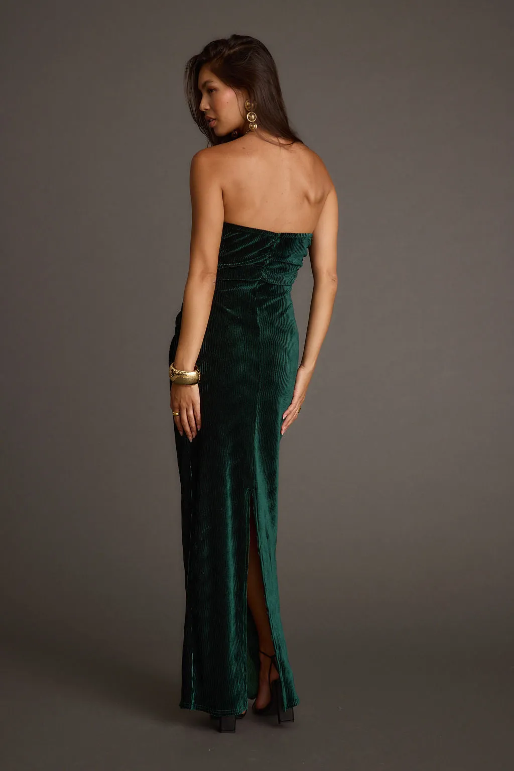 Jones Emerald Velvet Maxi Dress Date-Night