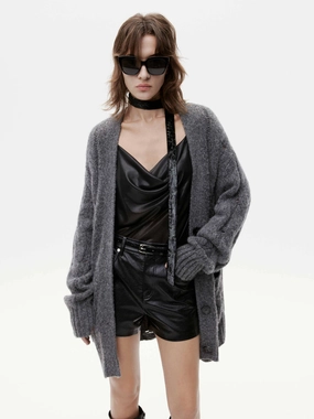 Anti Pilling Technology Reinforced Hemline Chunky Cable Knitted Cardigan