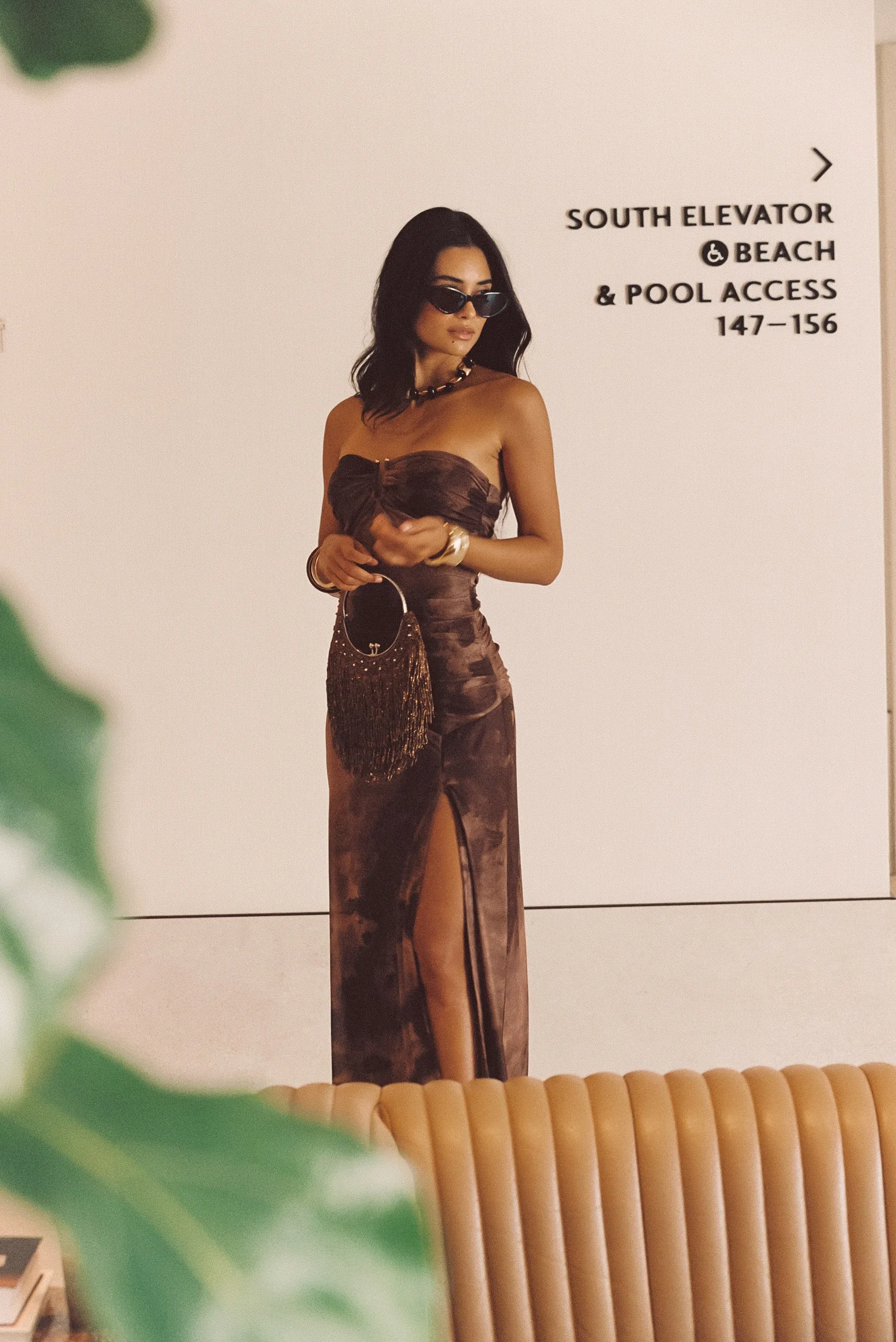 Everly Mocha Mesh Midi Dress Sharp Design Mini-Length