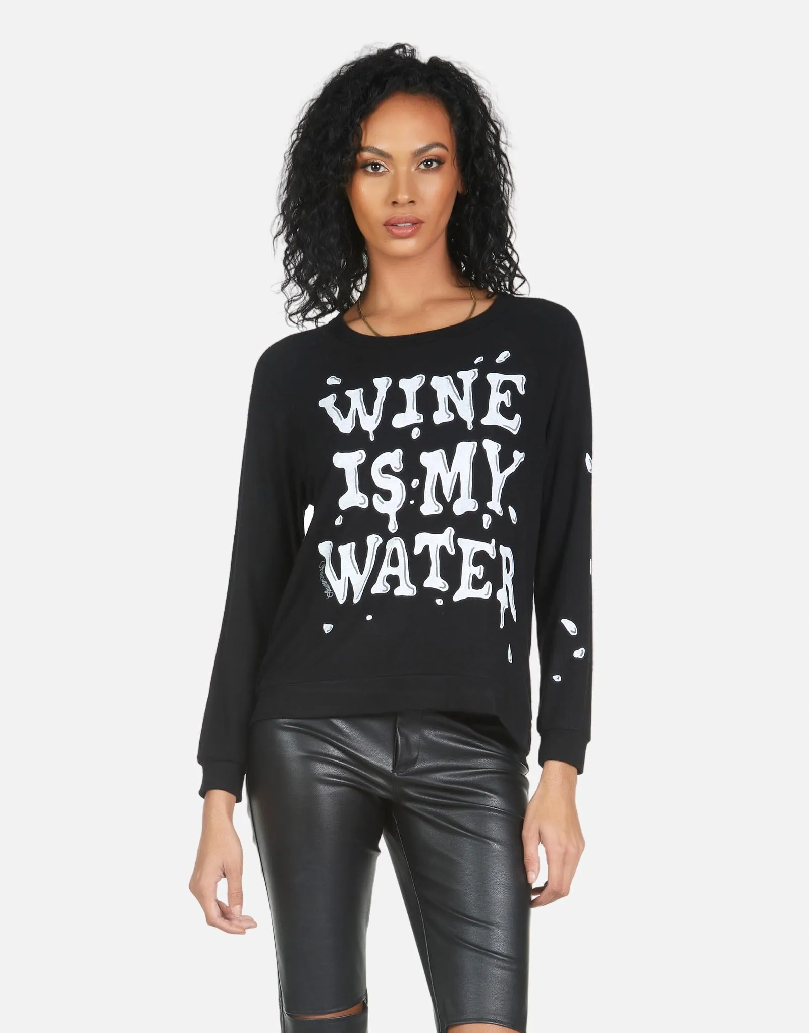 Writer Living room Everly Wine is My Water