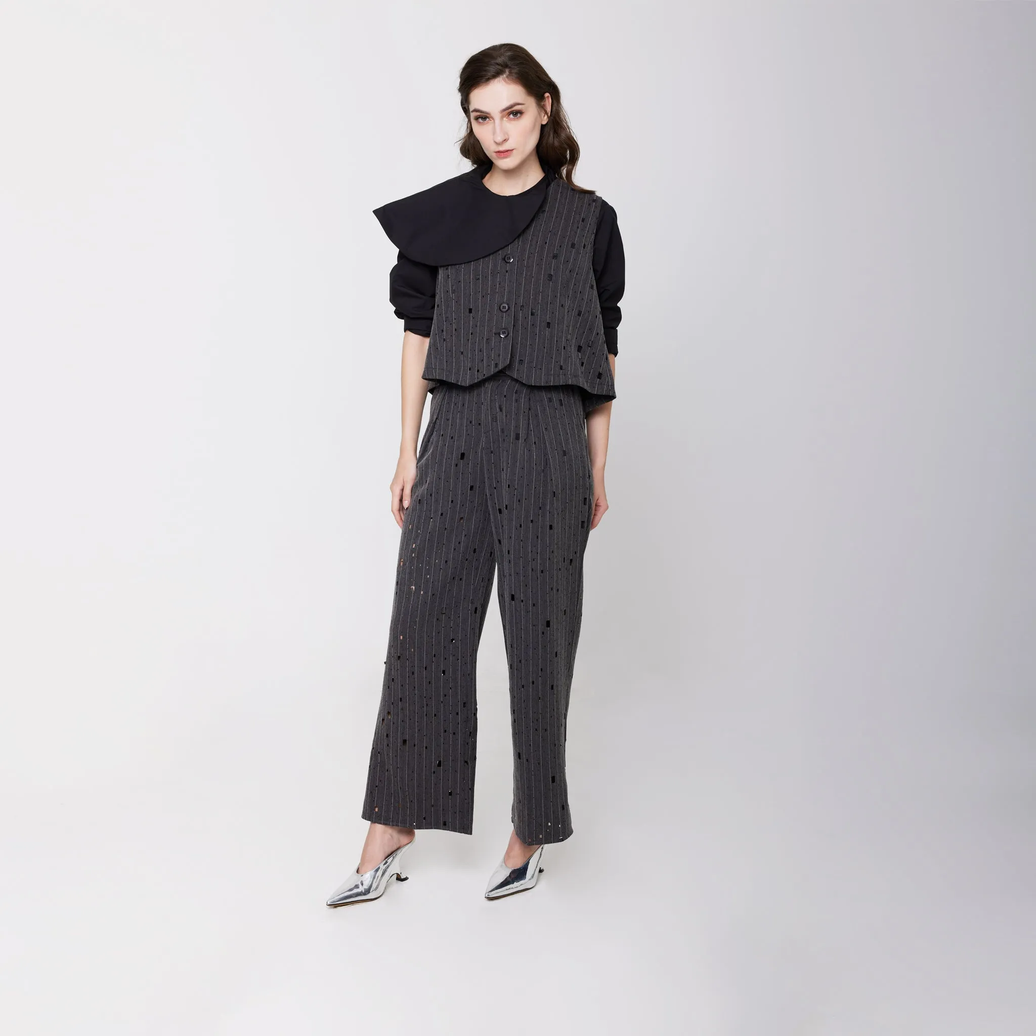 Eyelet Vest Taped Seam Construction Stretch Fabric