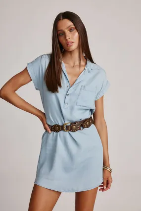 Dreamy Motion Grab Quick Gracie Short Sleeve Chambray Dress