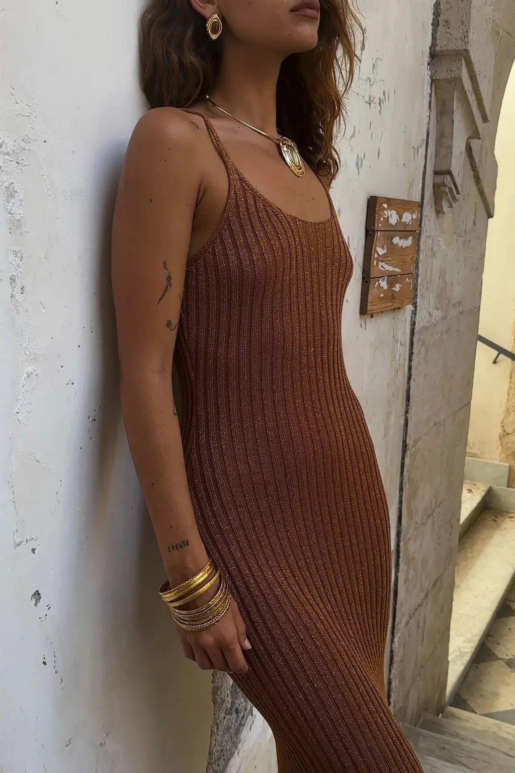 Scoop-Neck Gwyneth Sleeveless Bronze Metallic Midi Dress