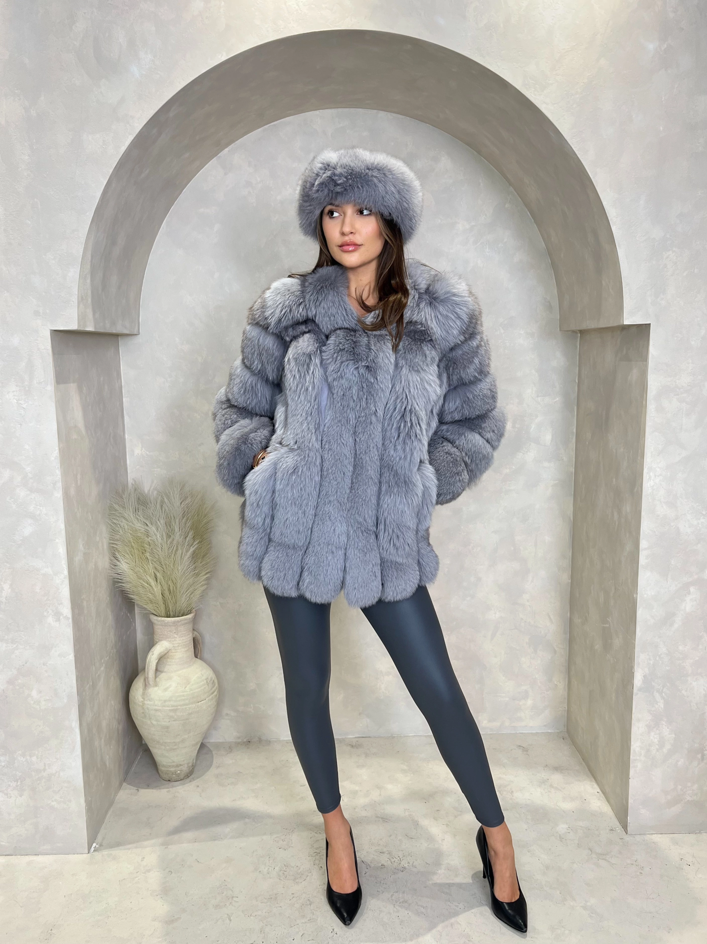 Grey Luxury Fur Mid Length Coat Durable Corrosion Resistant Zippers Slim Silhouette