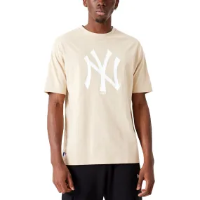 LayeringFriendly Weight New Era New York Yankees League Essentials Oversized T-Shirt - Light Beige