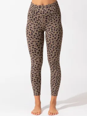 Jackie High Rise 7/8 Sport Legging 24" Comfort and Flexibility Shaping Contour Lines