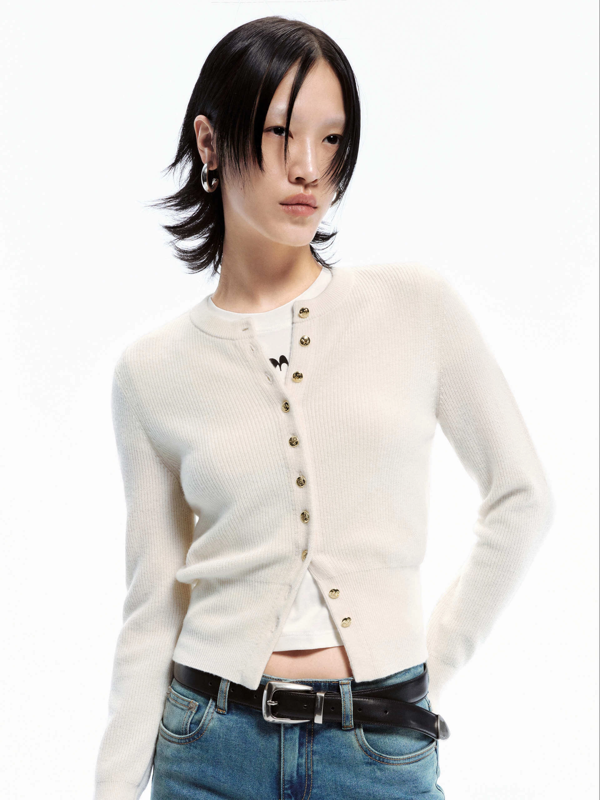 Crew Neck Wool Cardigan Essential Look simple design