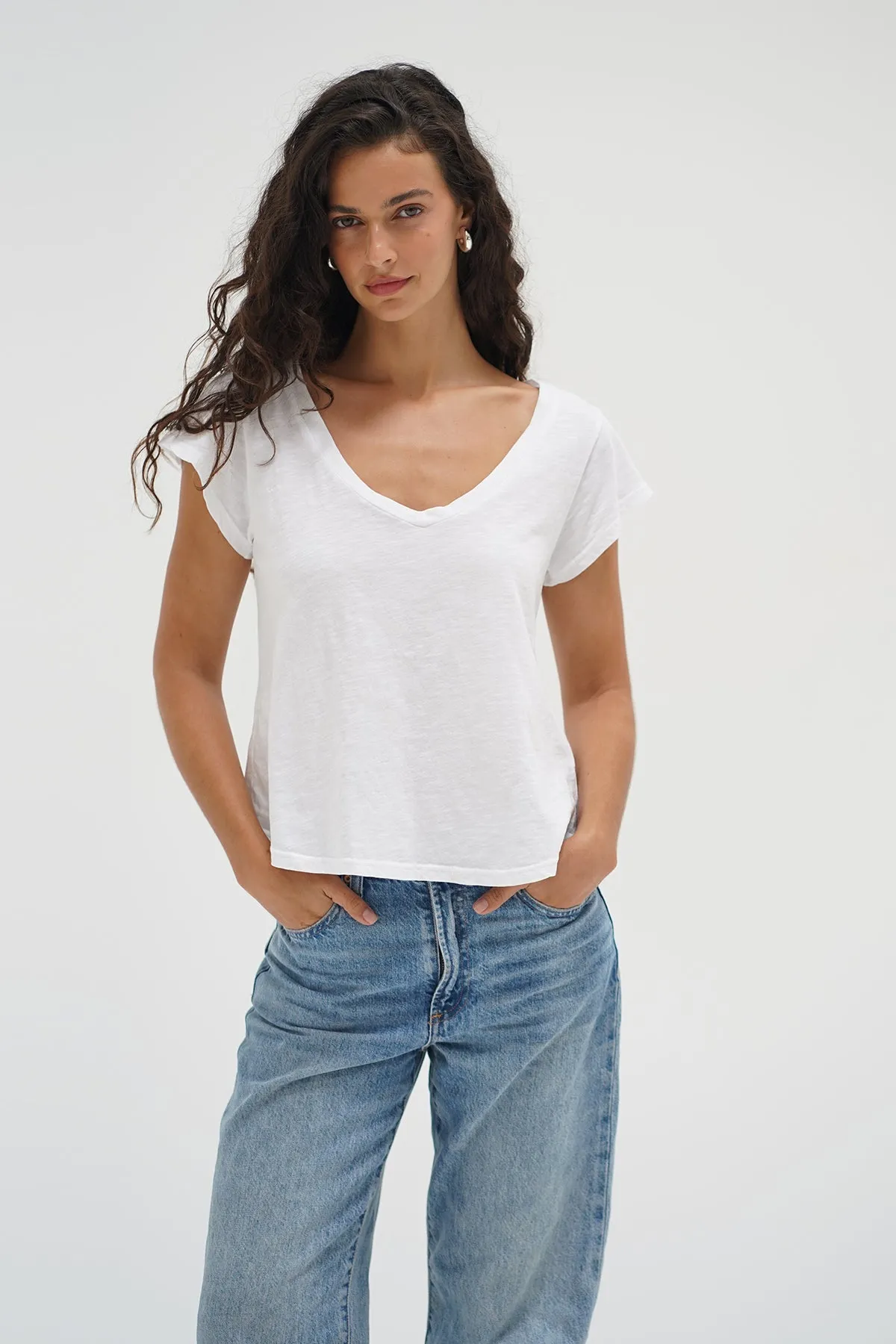 Light and Fresh MoistureControlFibers Kaden Cotton V Neck - White
