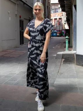 Sweetheart Cut Versatile Layer Wear LUNA DRESS