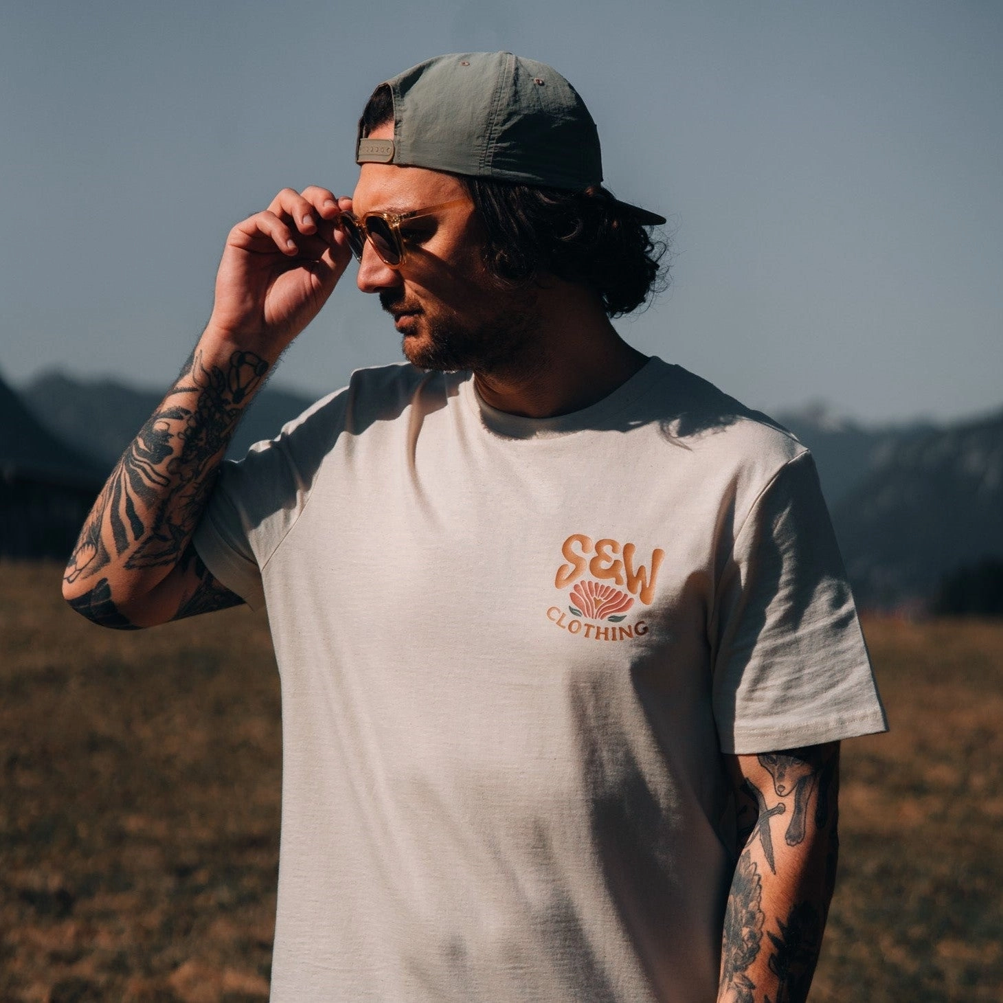 Chic Design Echo "Logo" Tee