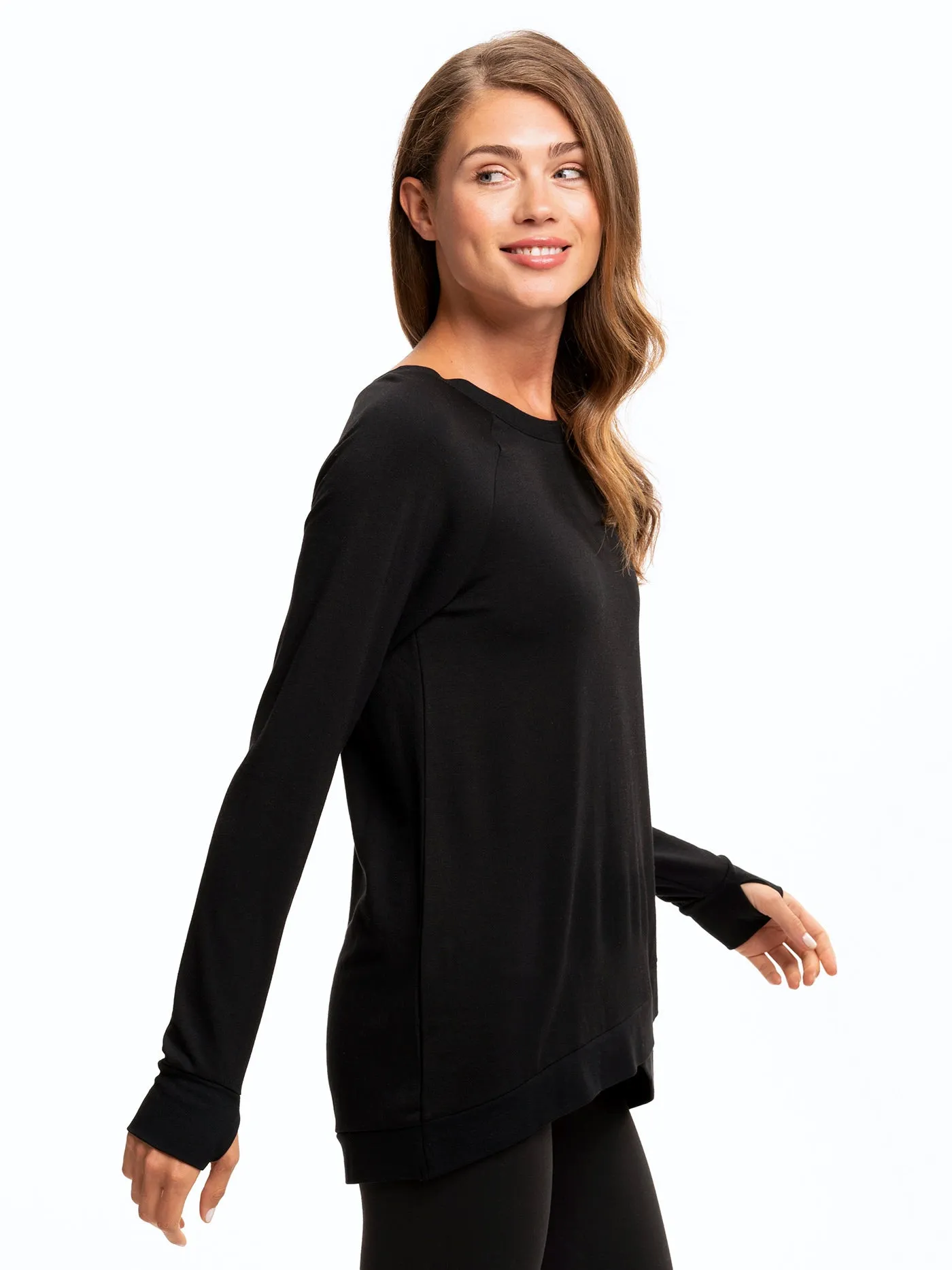 Leanna Feather Fleece Tunic Weekday Street Look Urban Explorer Look