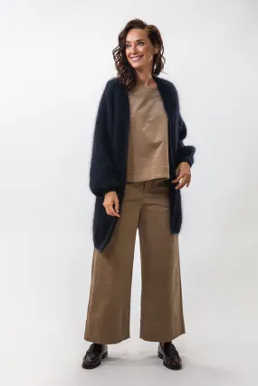 Lee Knit | Black Winter Ready Wear Cold Day Look