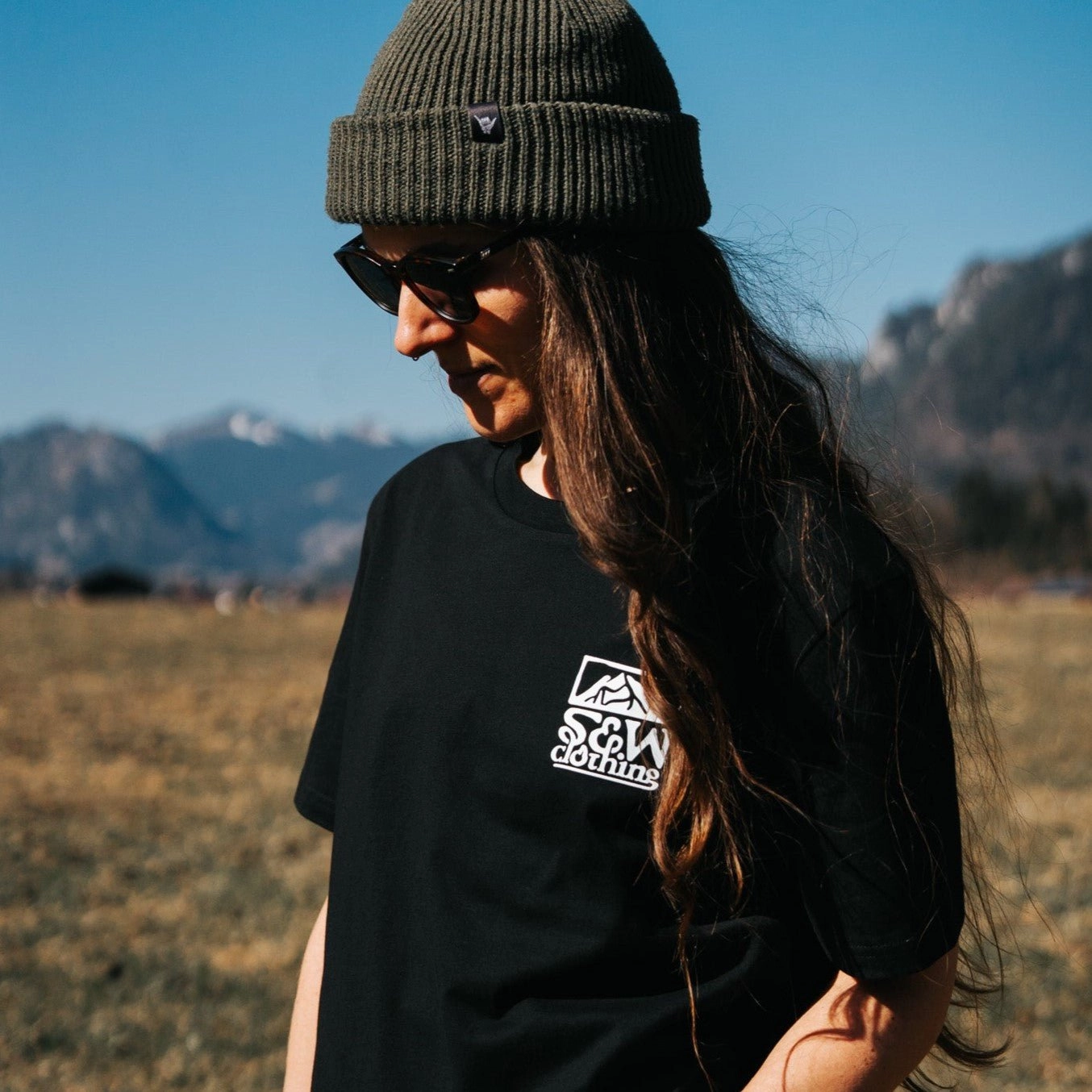 Summit "Logo" Tee Indoor clothing Essential Wear