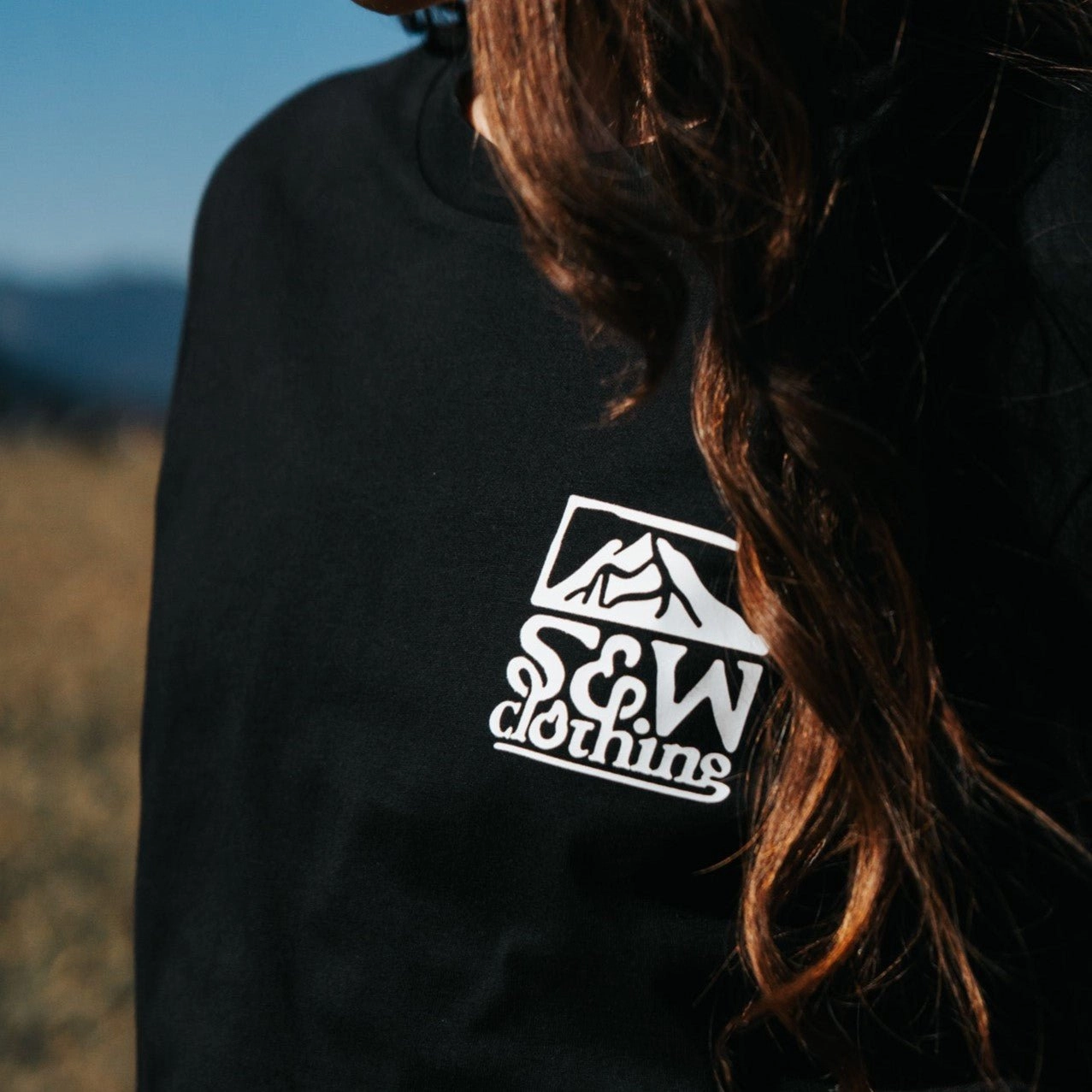 Daily Casual Summit "Logo" Tee