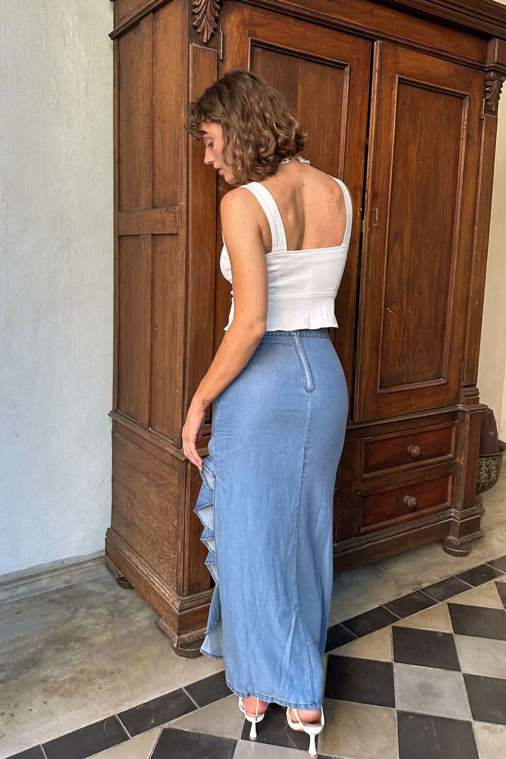 Performance Outfit Contrast Stitching Annabelle Denim Ruffle Trim Maxi Skirt