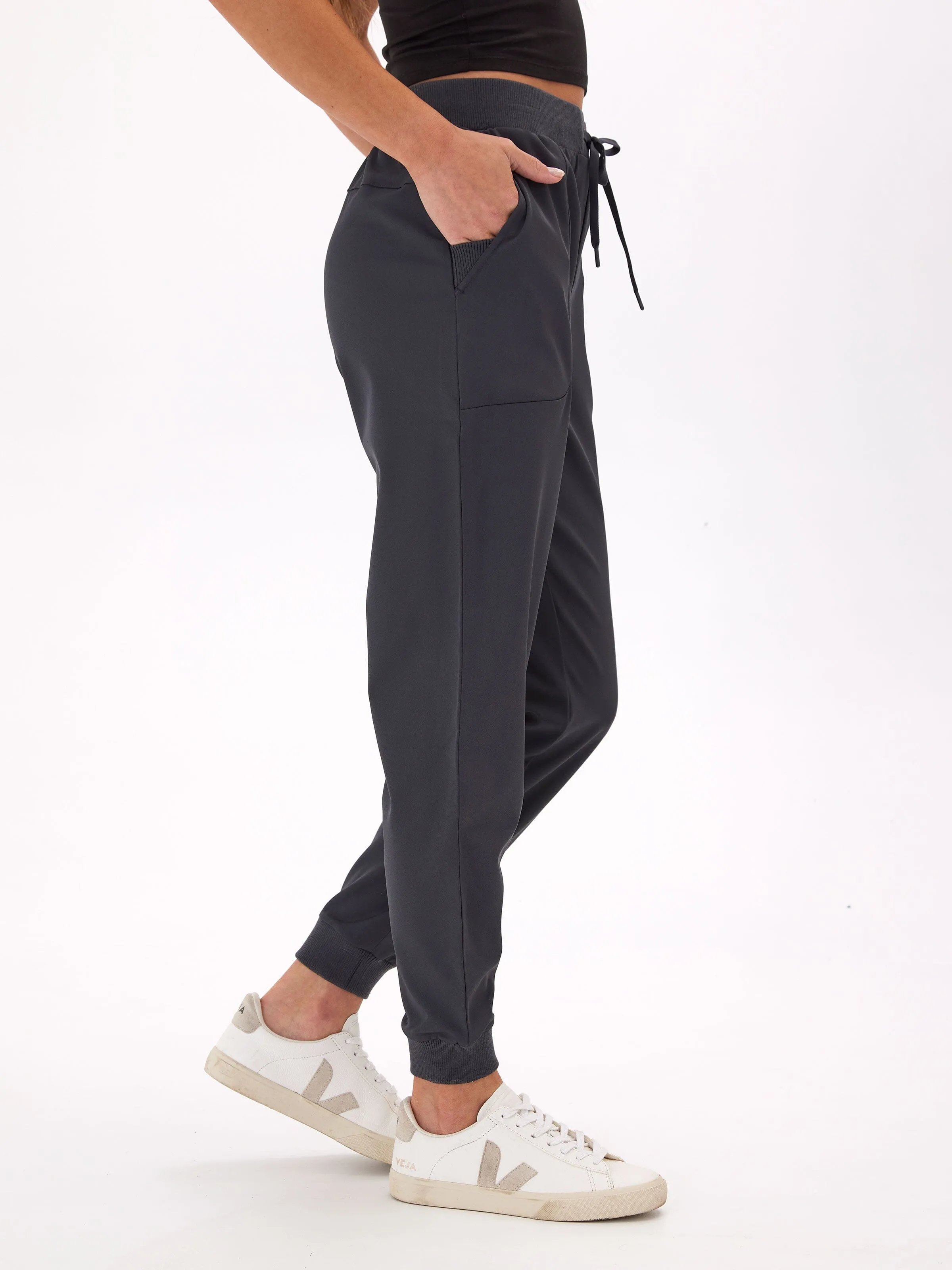 Marjorie Performance Woven Jogger Perfect Layer