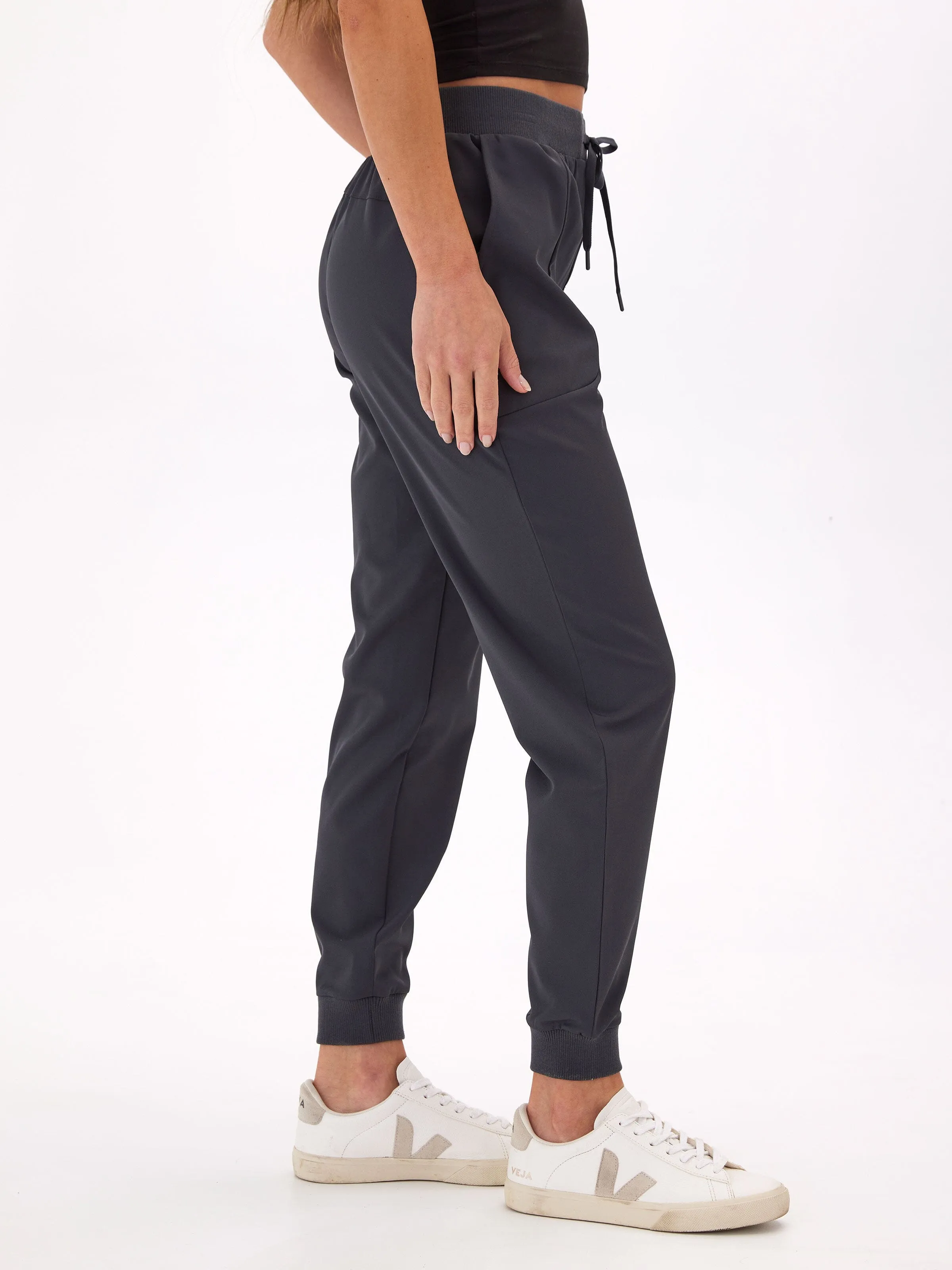 Travel Ready Marjorie Performance Woven Jogger