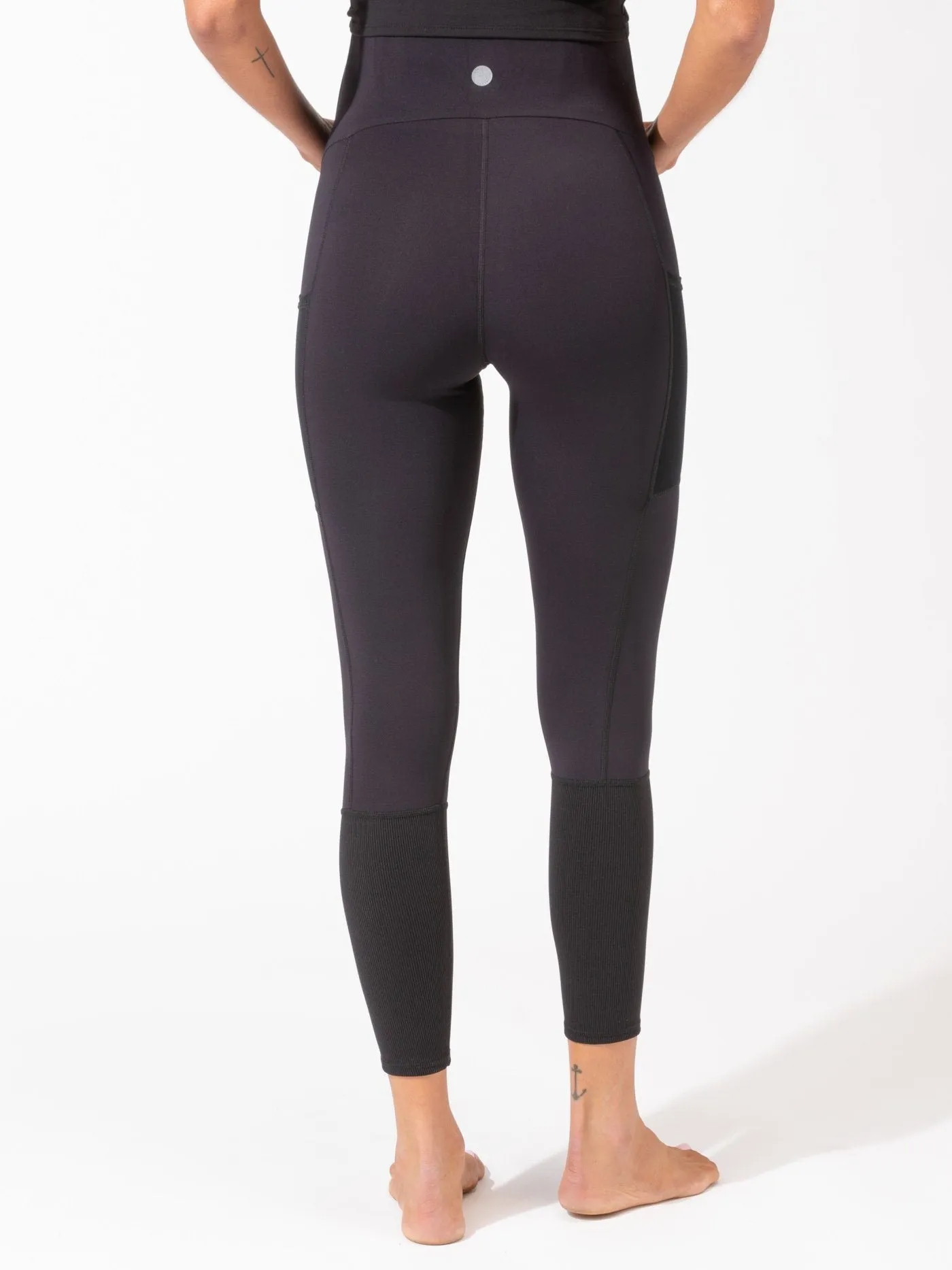 Comfort Flex Travel Friendly Maternity Elevate Legging