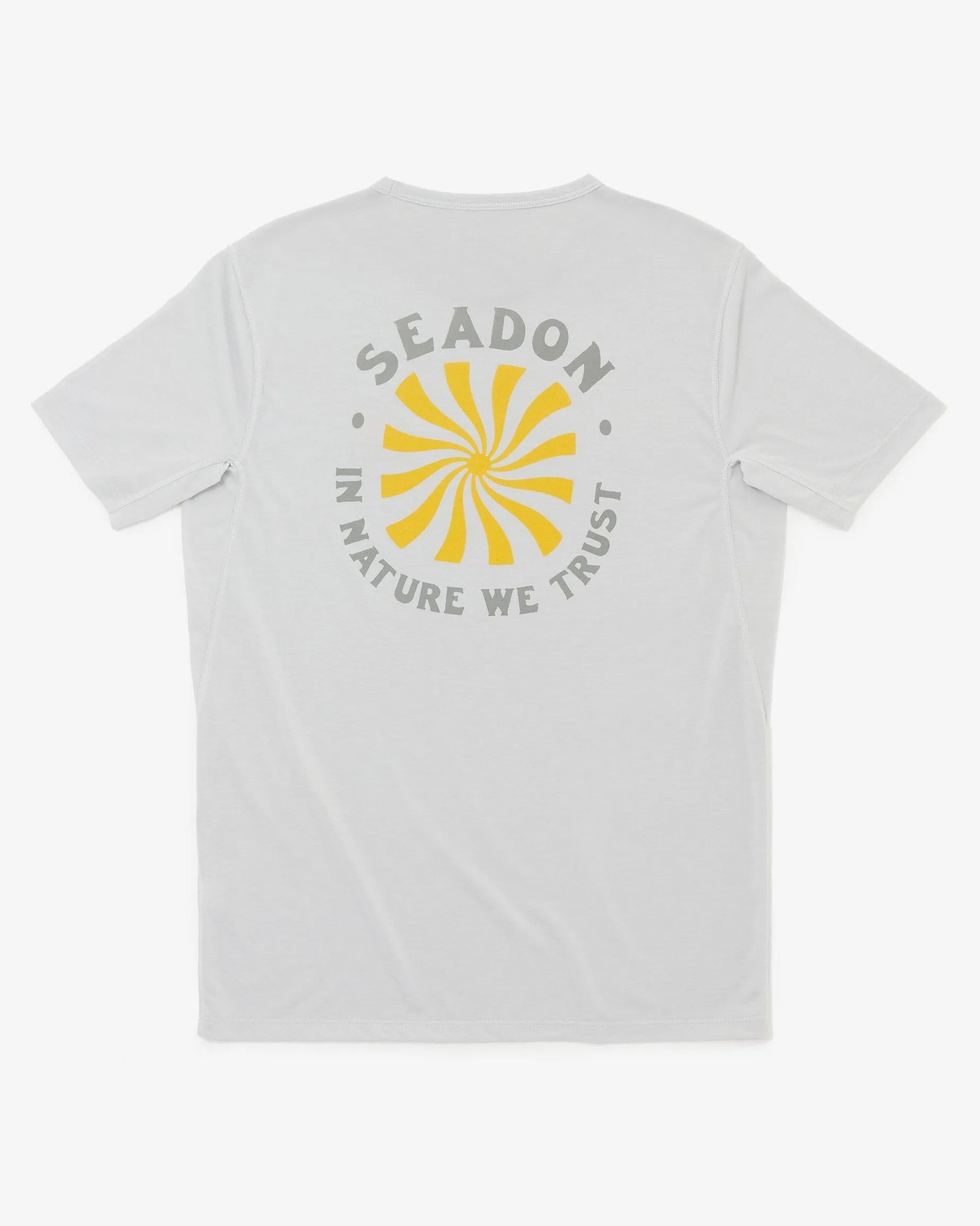 Travel Essential M's Daymaker Tee- Trust Nature