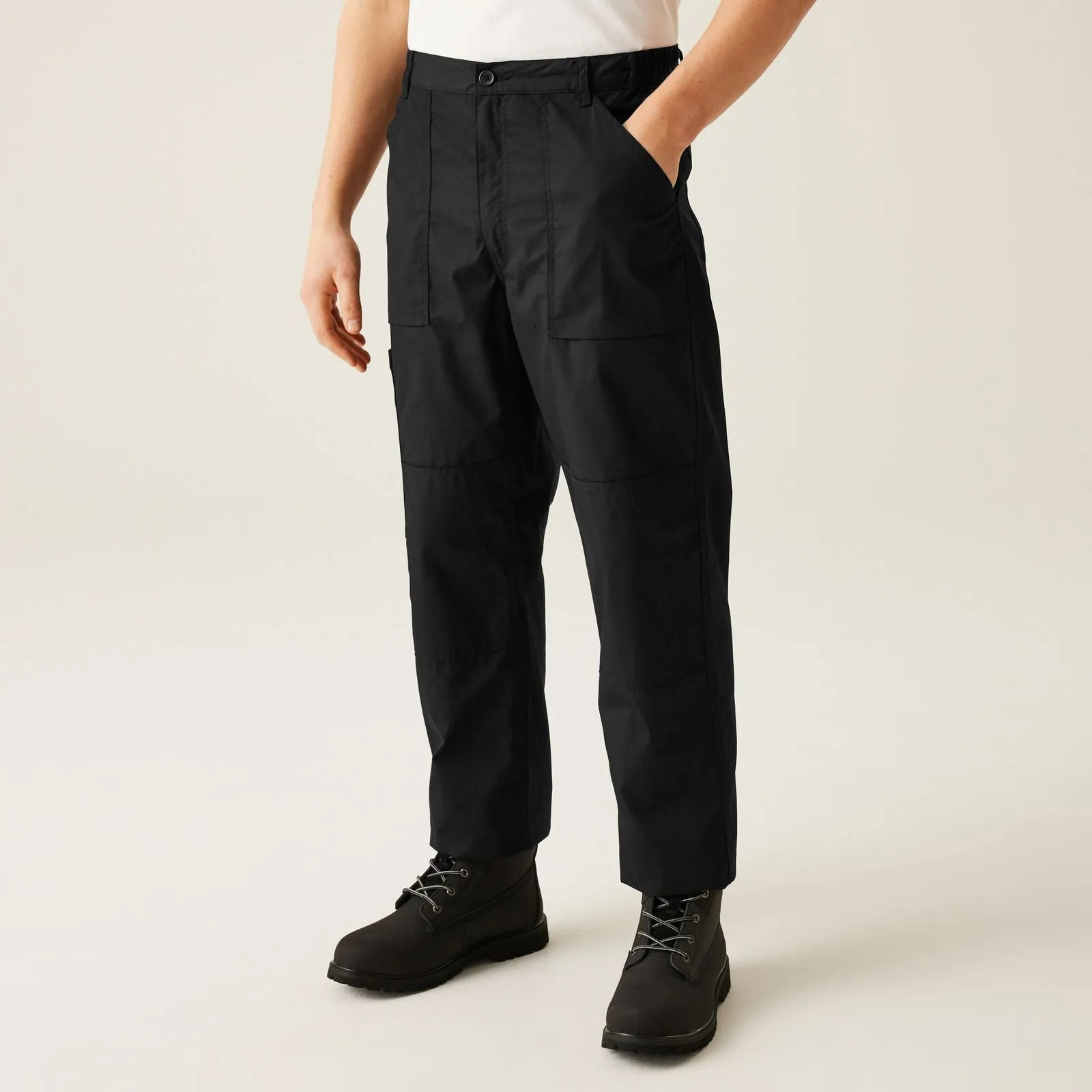 Loose cut Ultra Stretch Regatta Professional Mens Lined Action Cargos