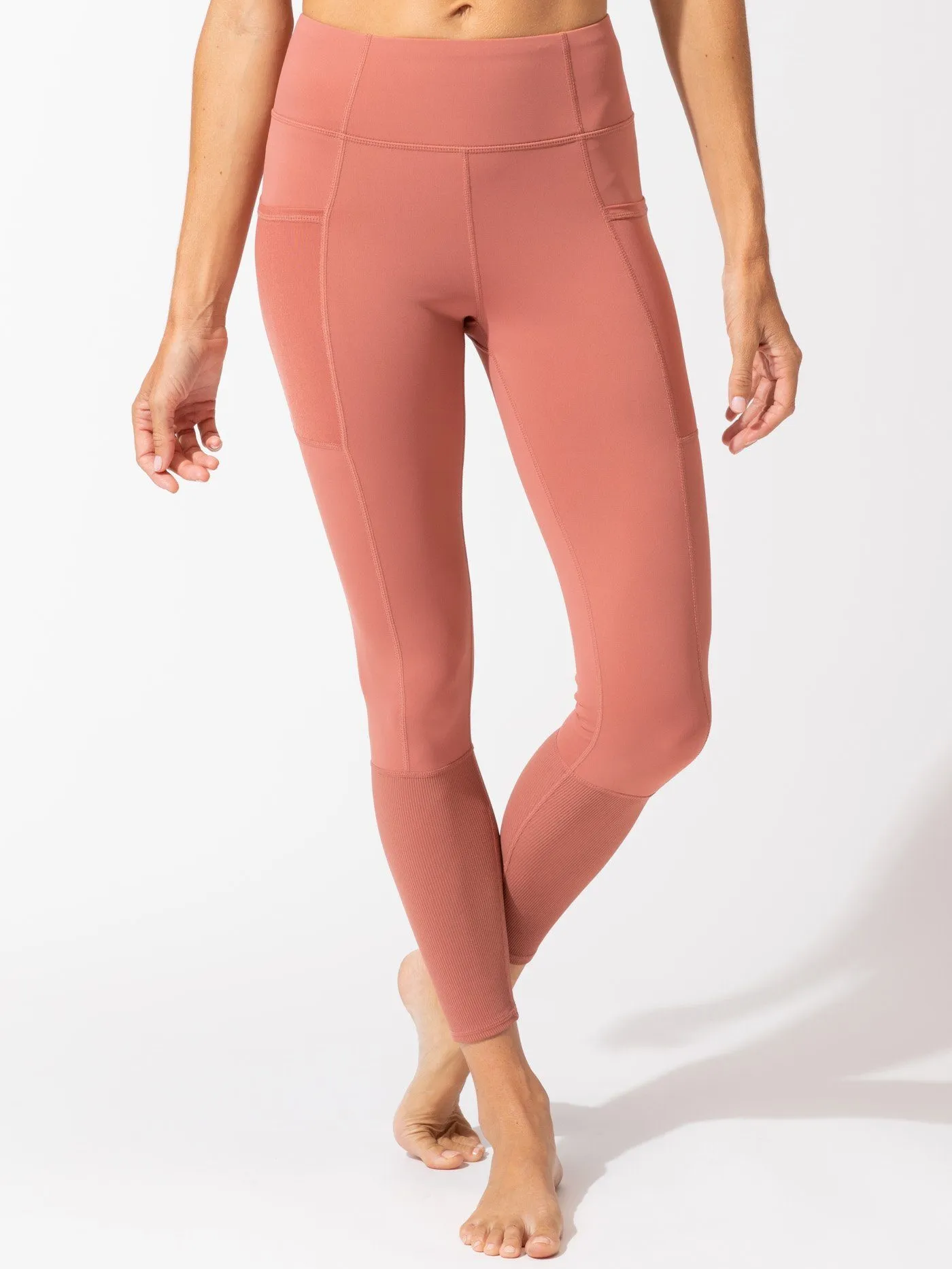 Timeless Design Wear Urban Commuter City Walk Elevate Legging 26"