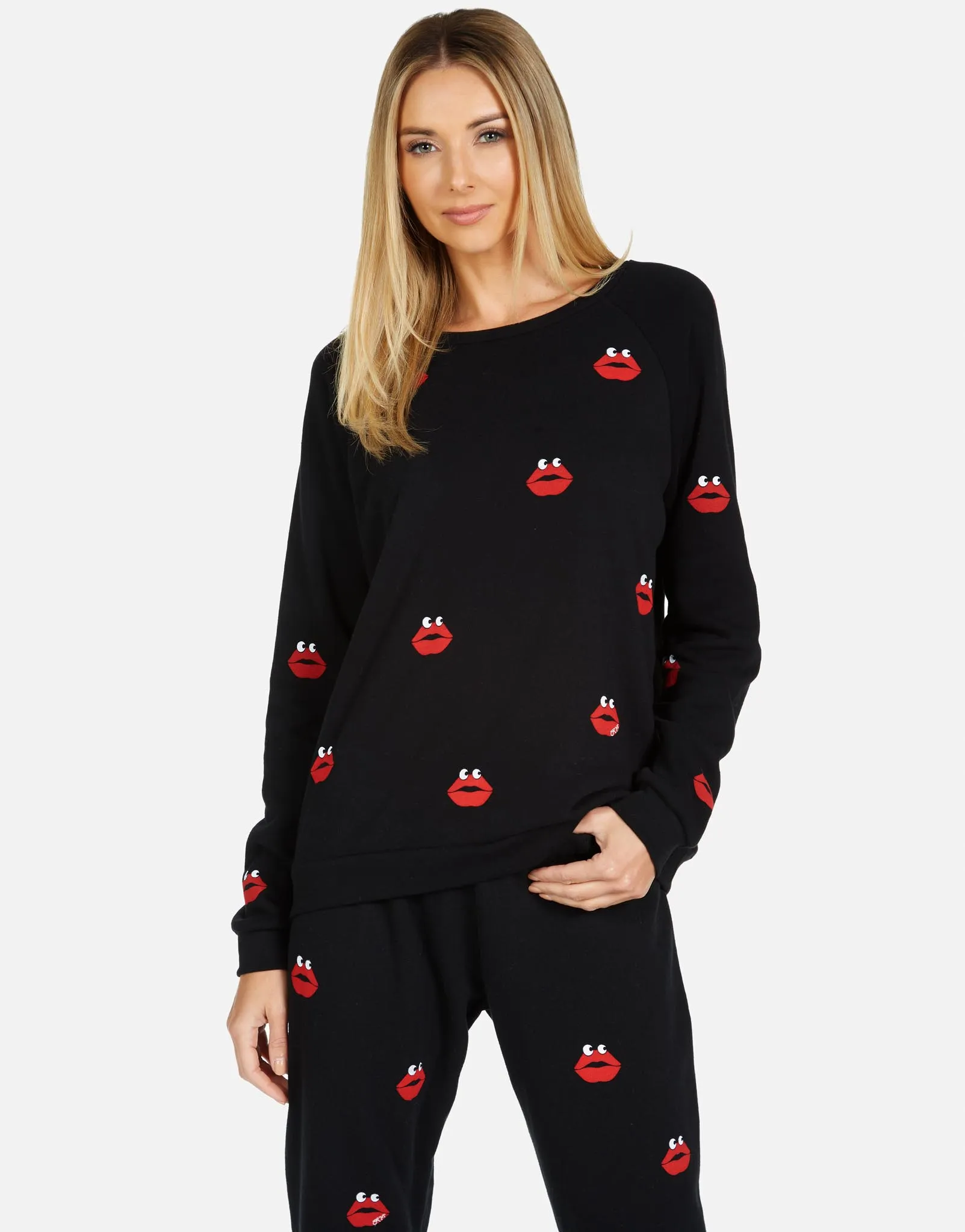 Noleta Kiss Face Satinette Formal Wear