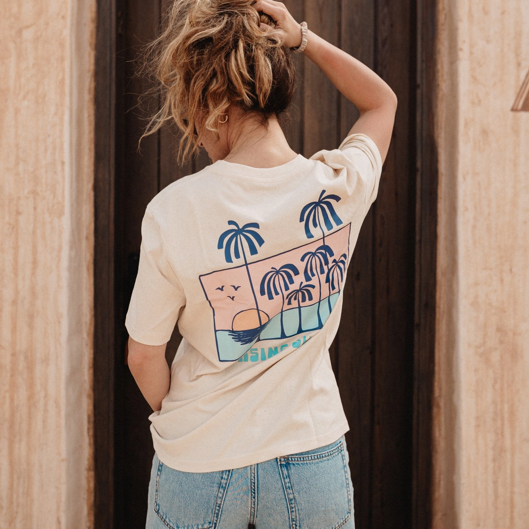 Formal Style Organic "Chasing Sunsets" Tee